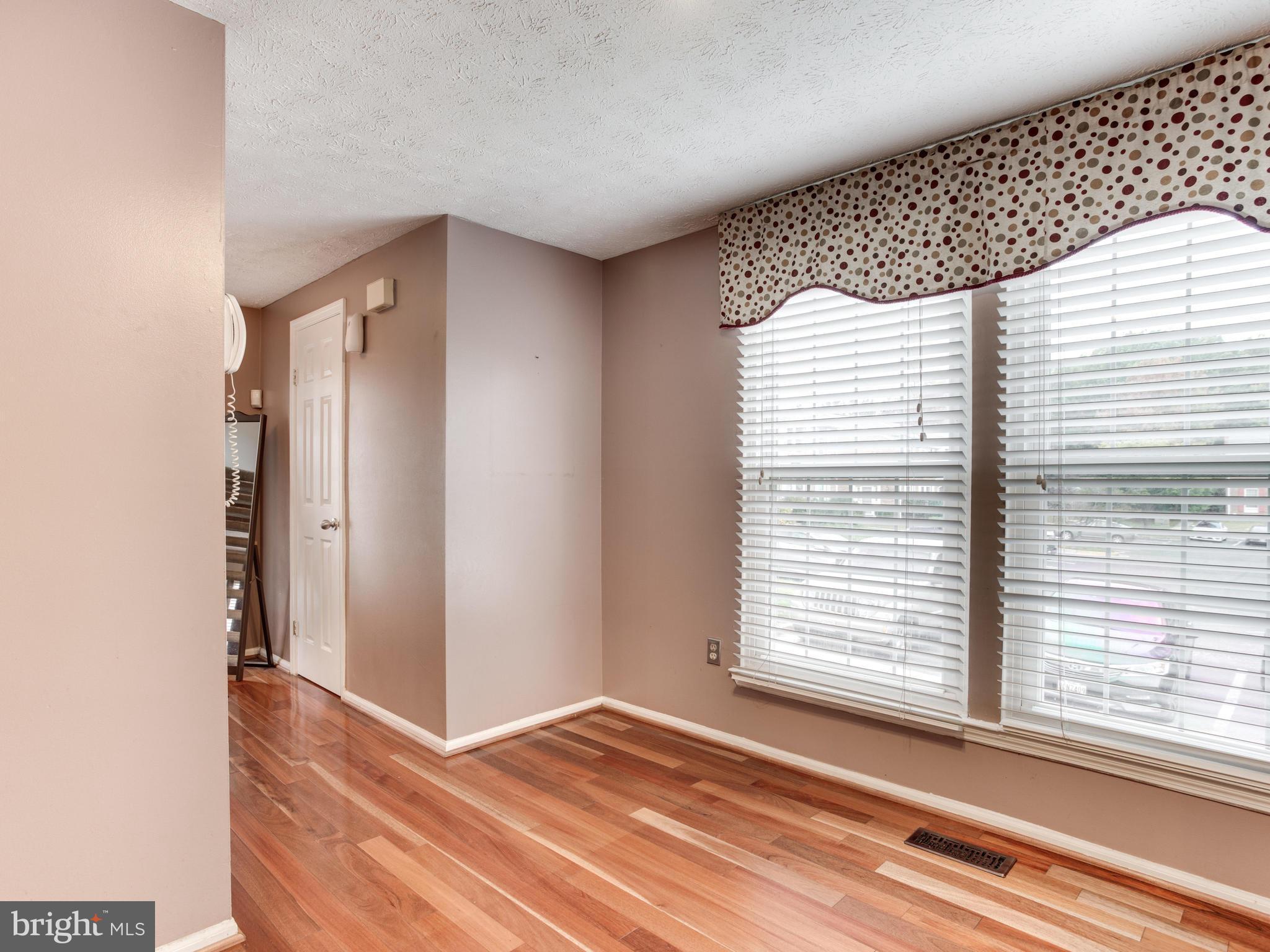 GREEN HOLLY WOODS PLAT T - Residential