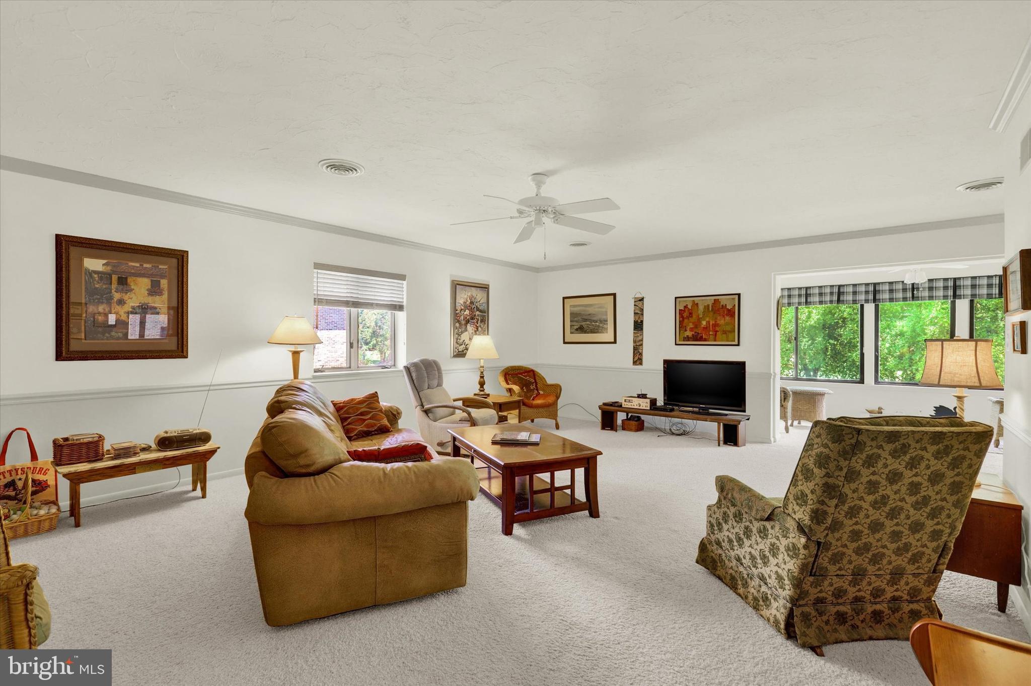 PENN NATIONAL GOLF COURSE COMMUNITY - Residential