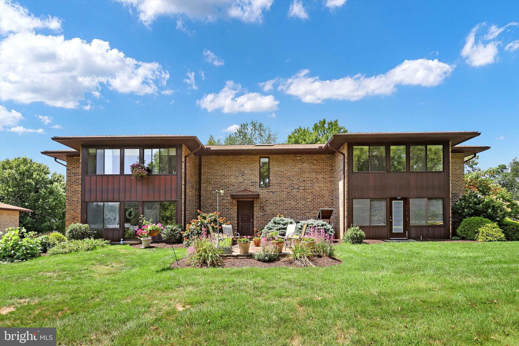 PENN NATIONAL GOLF COURSE COMMUNITY - Residential