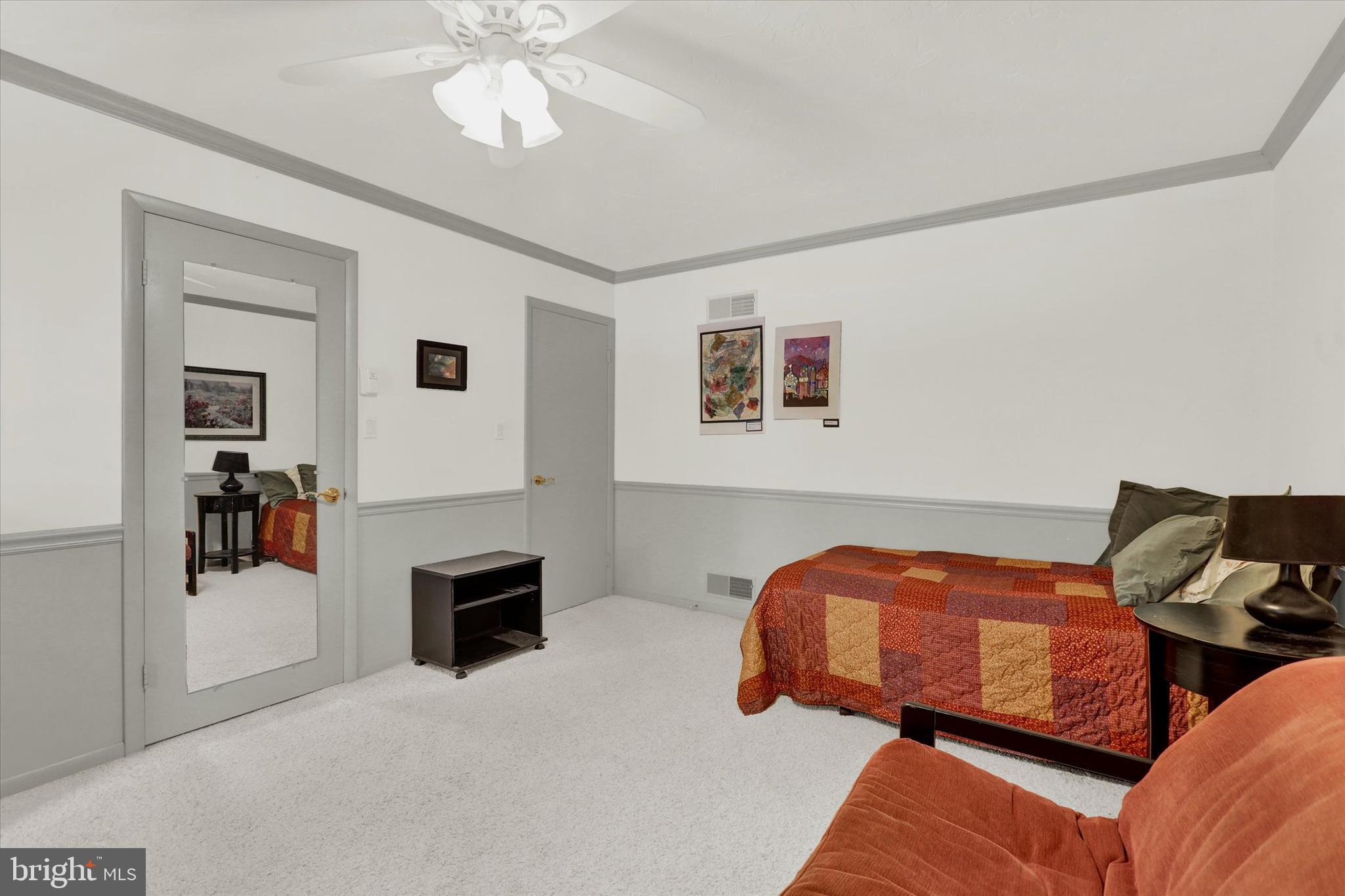 PENN NATIONAL GOLF COURSE COMMUNITY - Residential