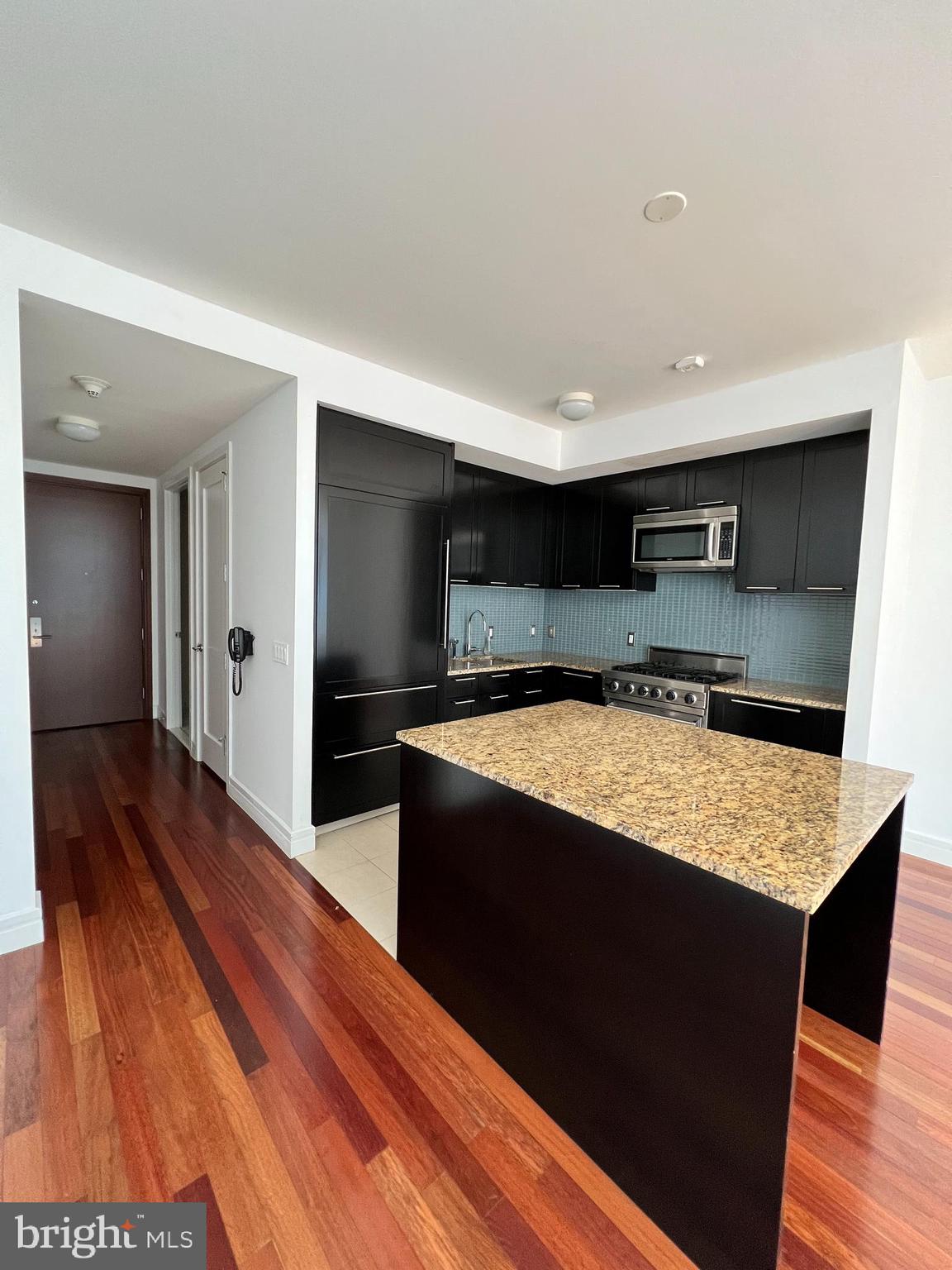 PENN SQUARE - Residential Lease