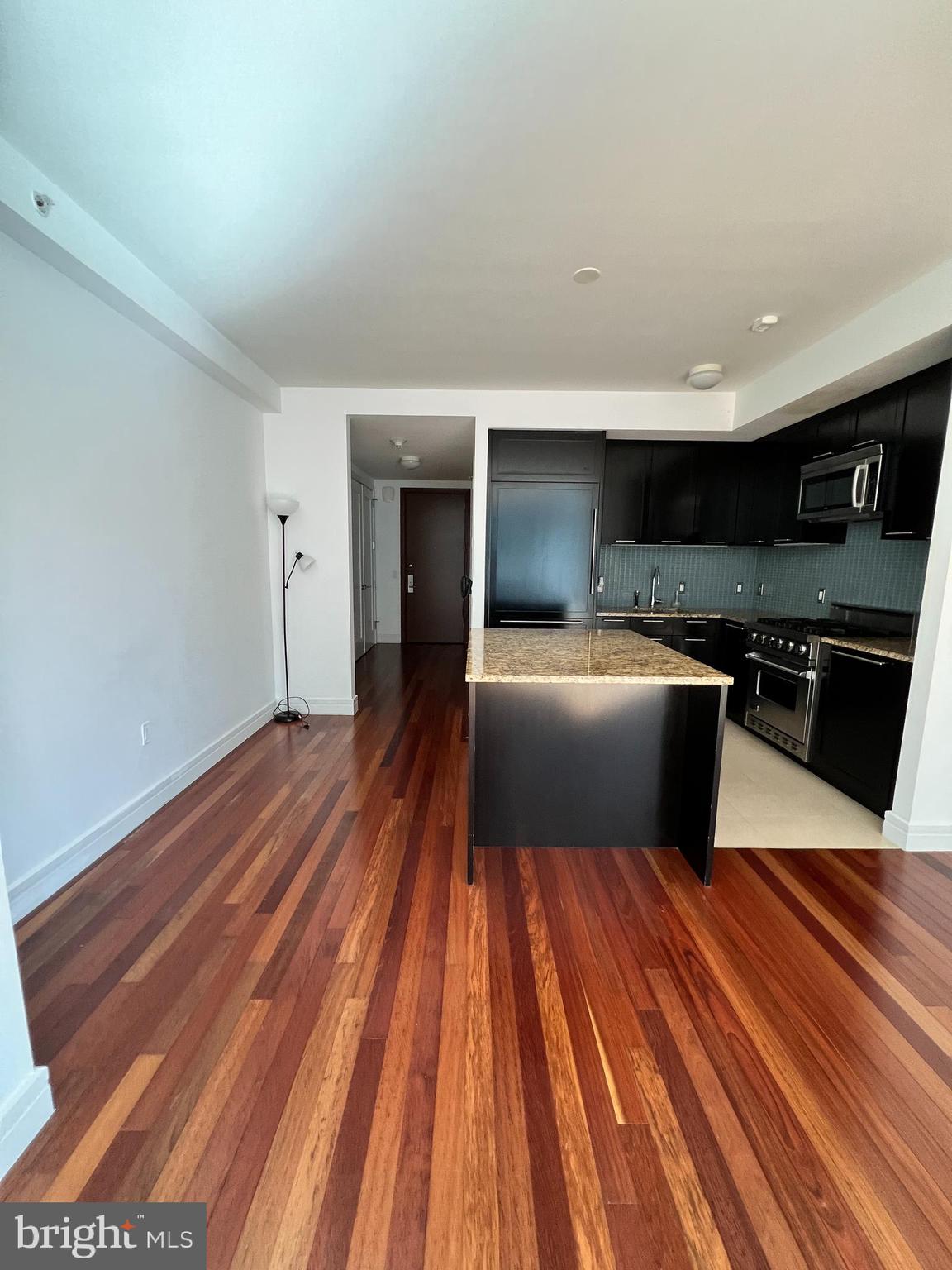 PENN SQUARE - Residential Lease