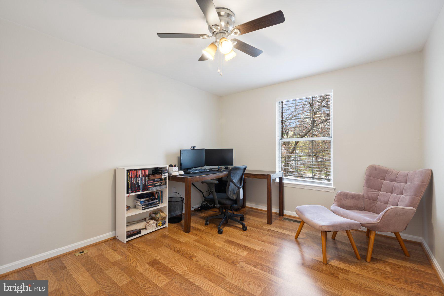 LONGMEAD - Residential