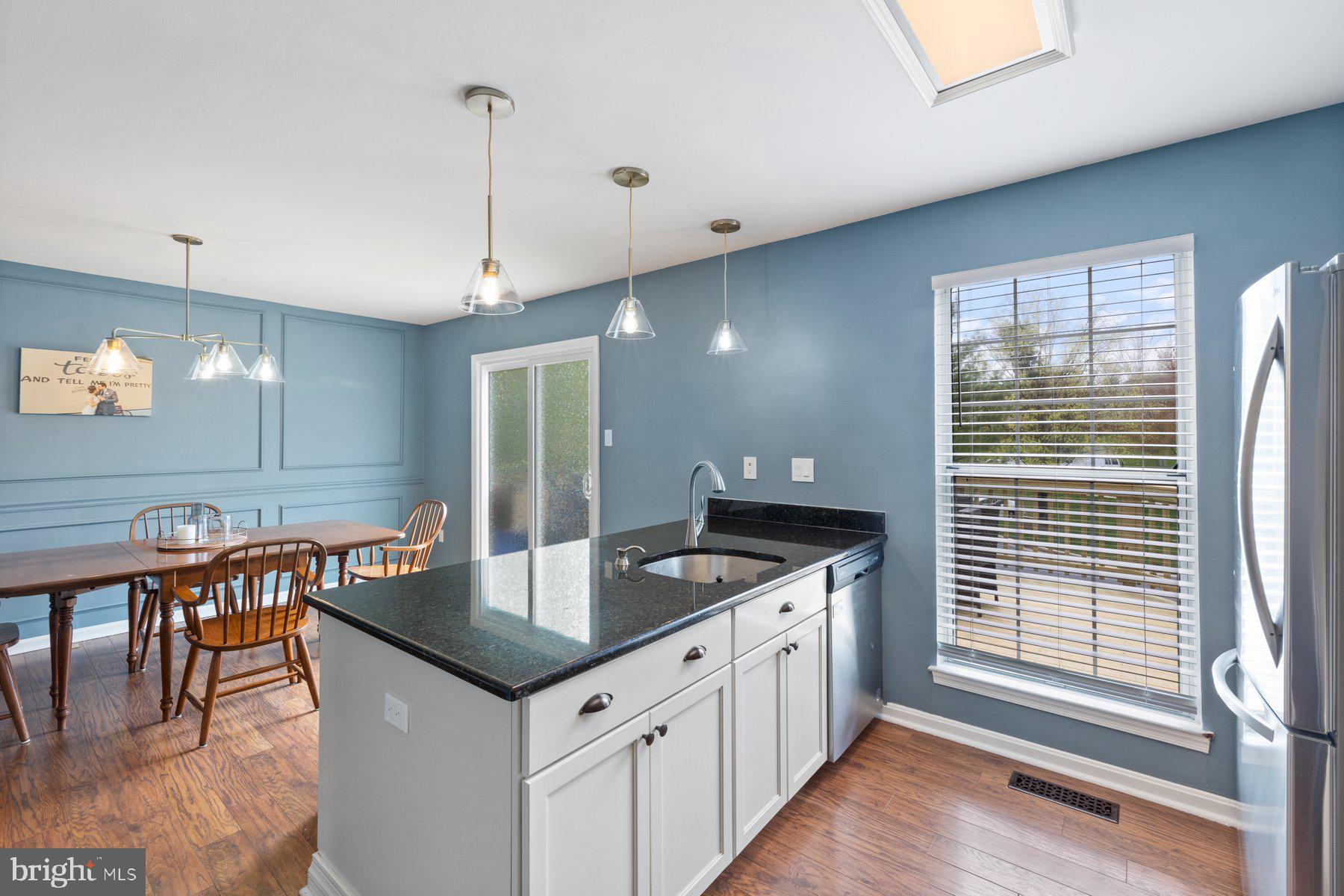 LONGMEAD - Residential