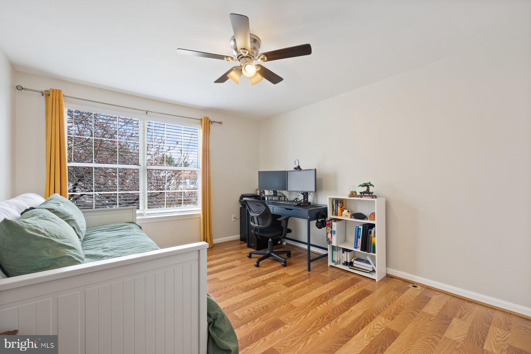 LONGMEAD - Residential