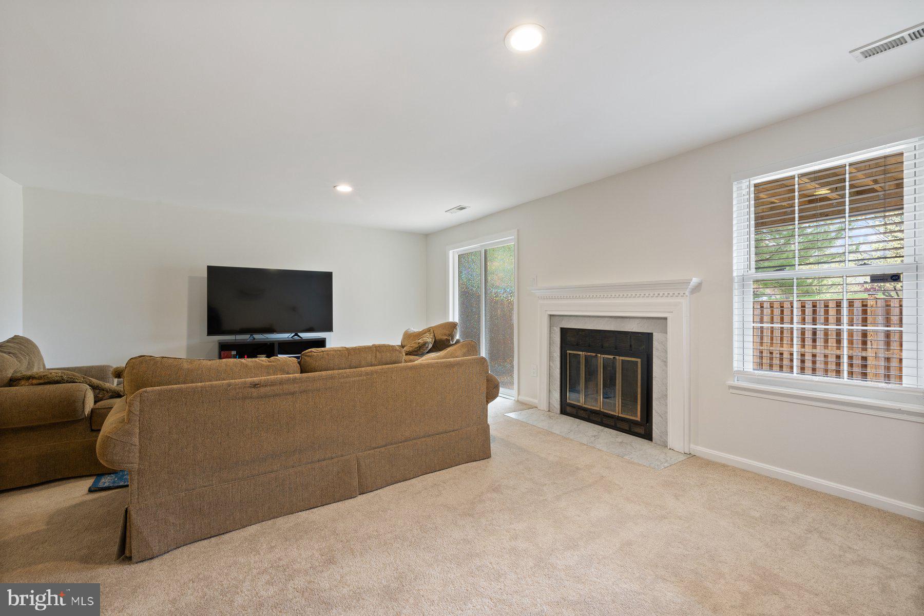 LONGMEAD - Residential