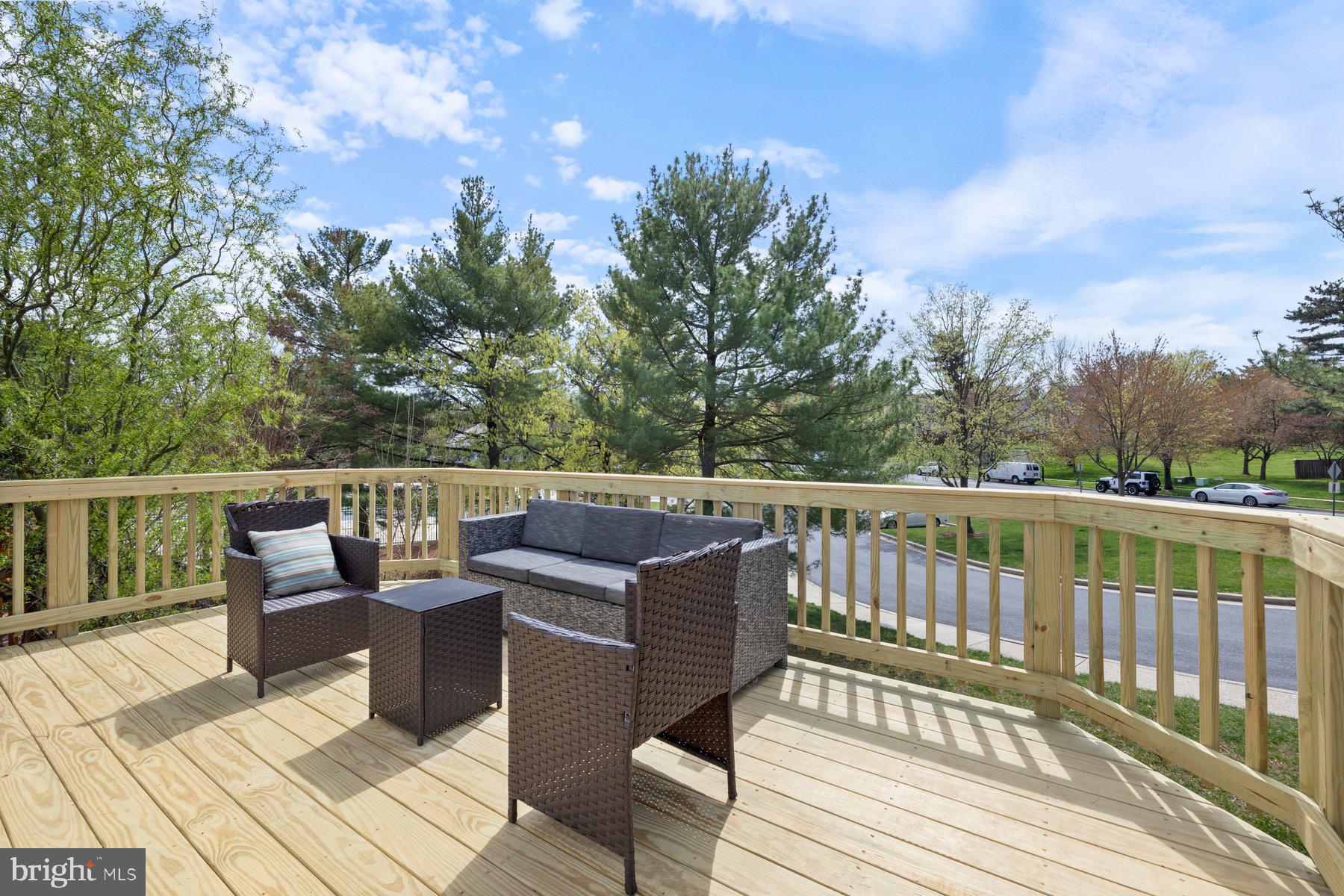 LONGMEAD - Residential