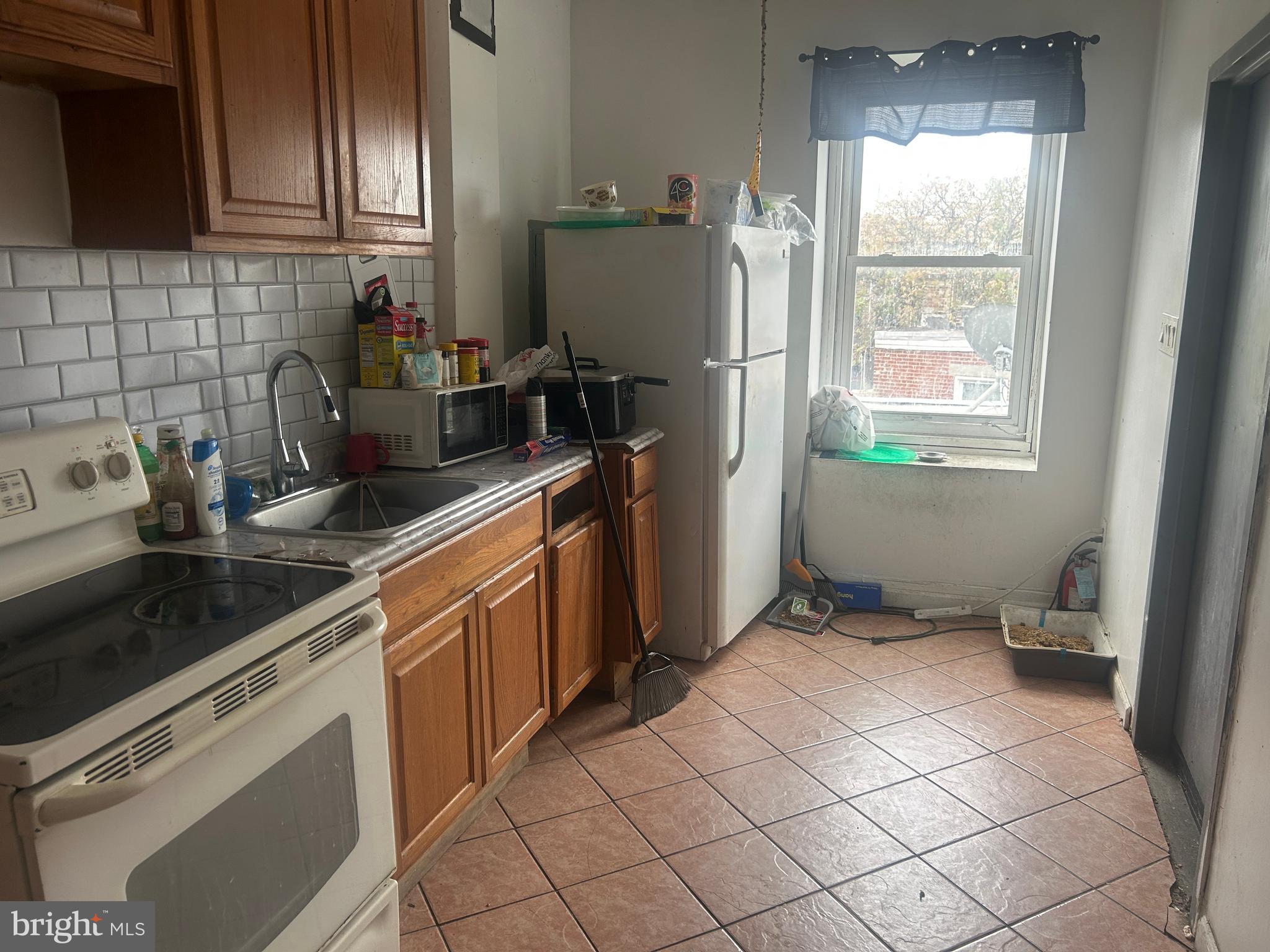 HUNTING PARK - Residential Income