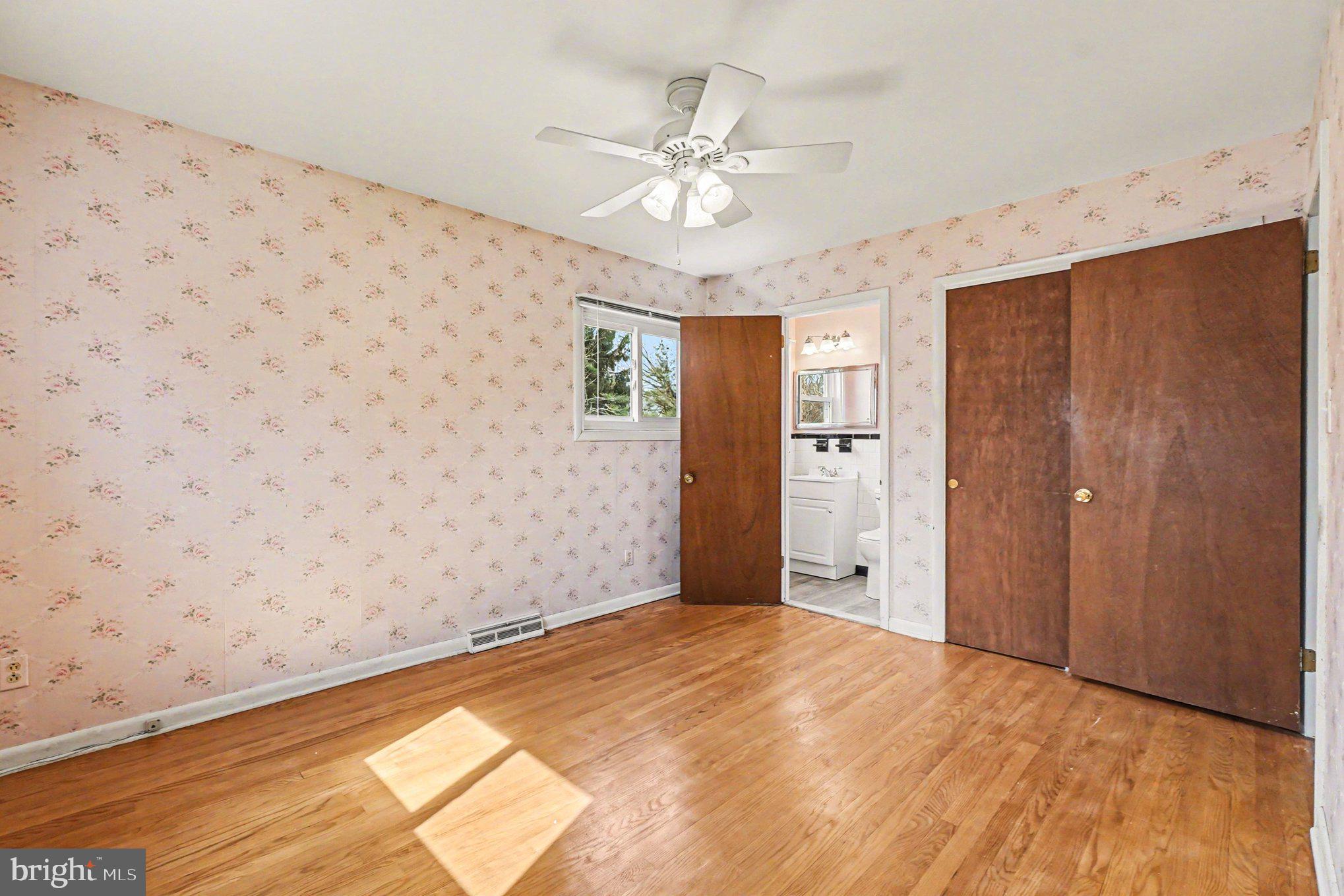 COLONIAL ACRES - Residential