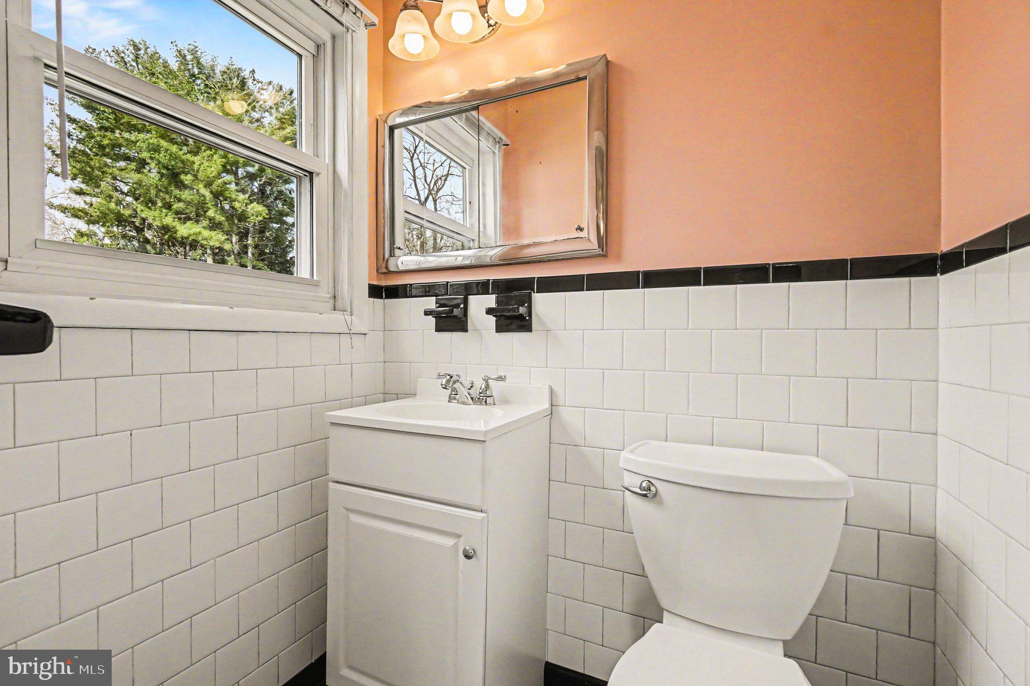 COLONIAL ACRES - Residential