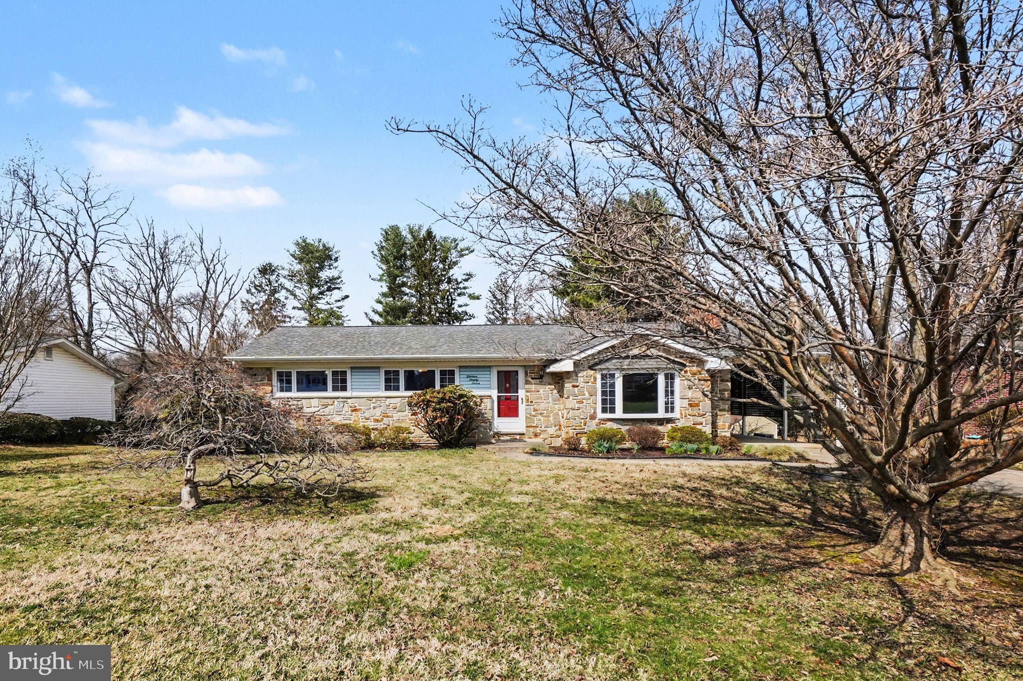 COLONIAL ACRES - Residential