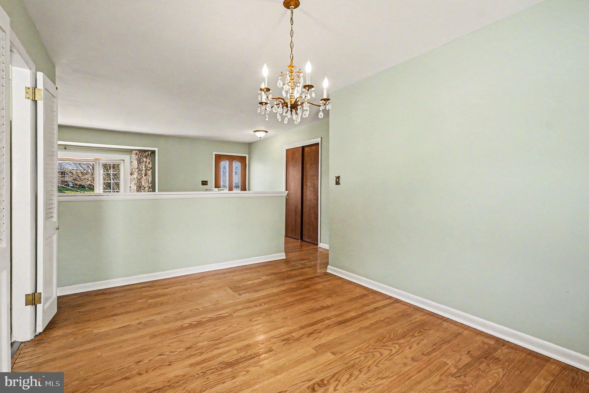 COLONIAL ACRES - Residential