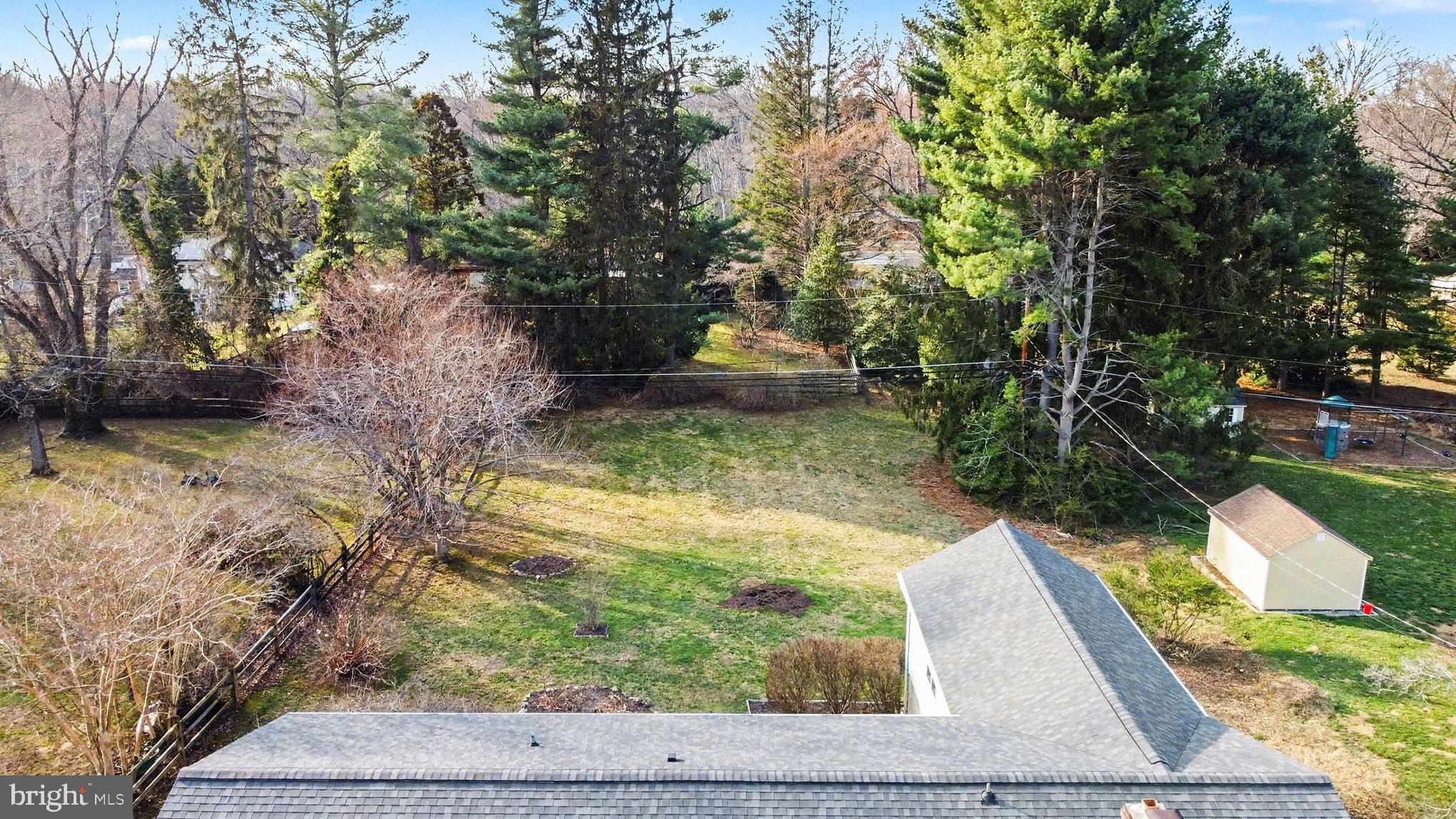 COLONIAL ACRES - Residential