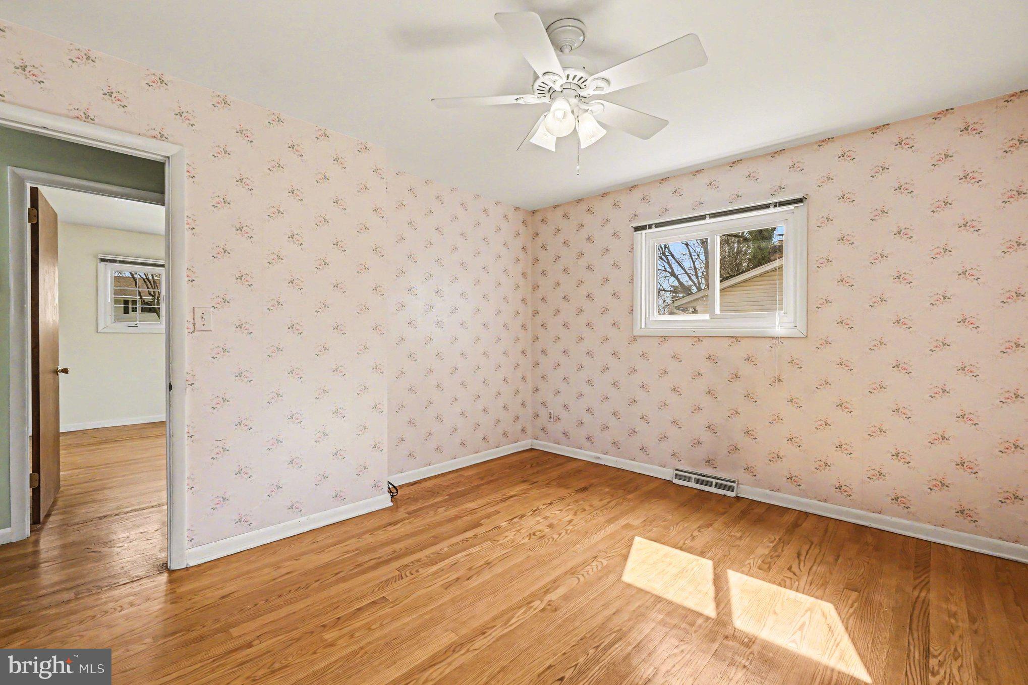 COLONIAL ACRES - Residential