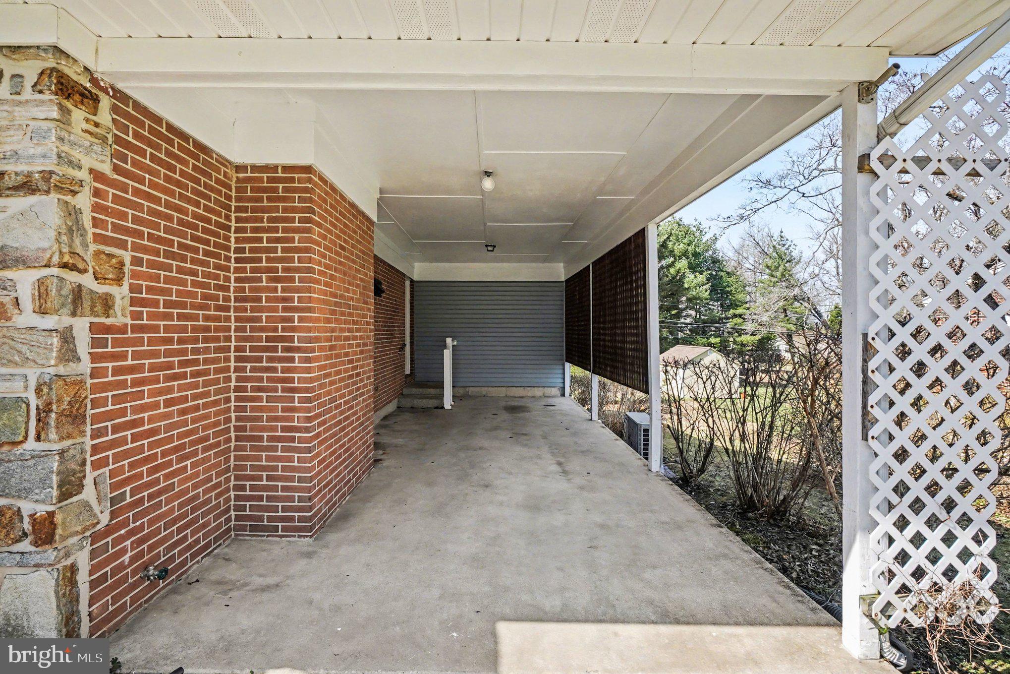 COLONIAL ACRES - Residential