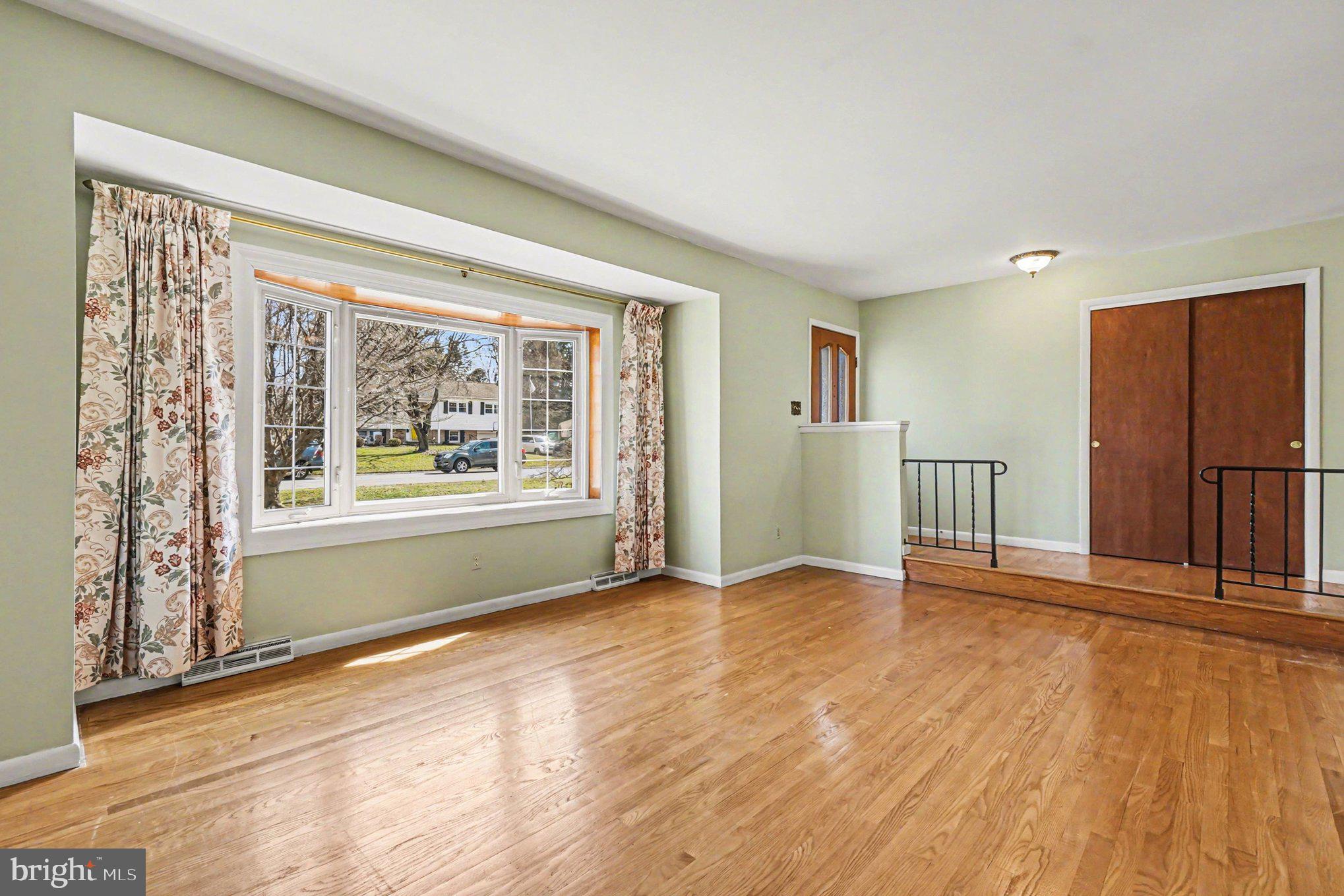 COLONIAL ACRES - Residential