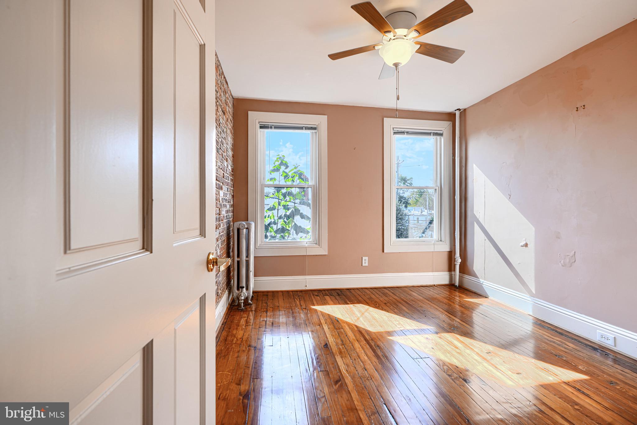 CHARLES VILLAGE - Residential