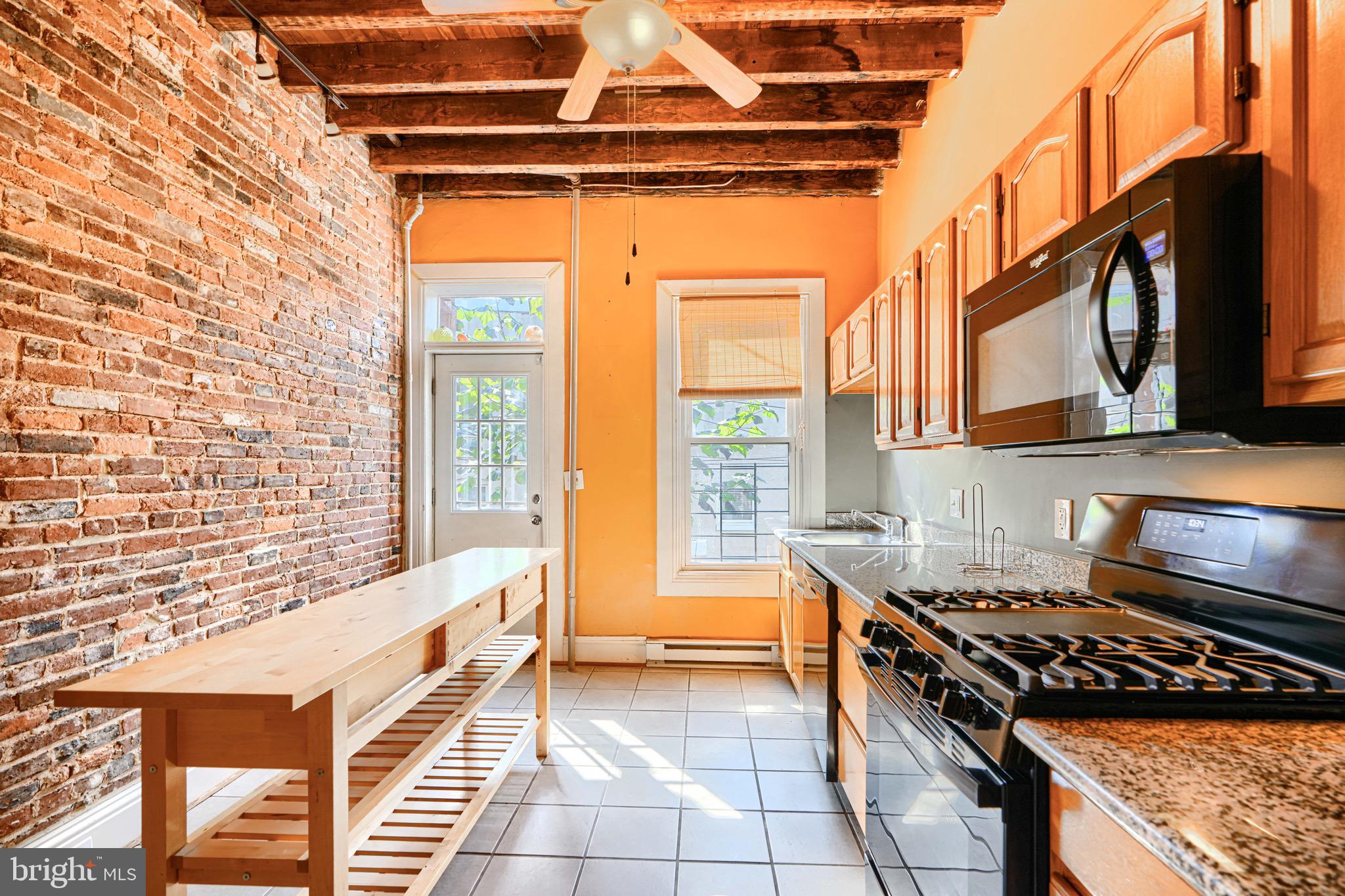 CHARLES VILLAGE - Residential