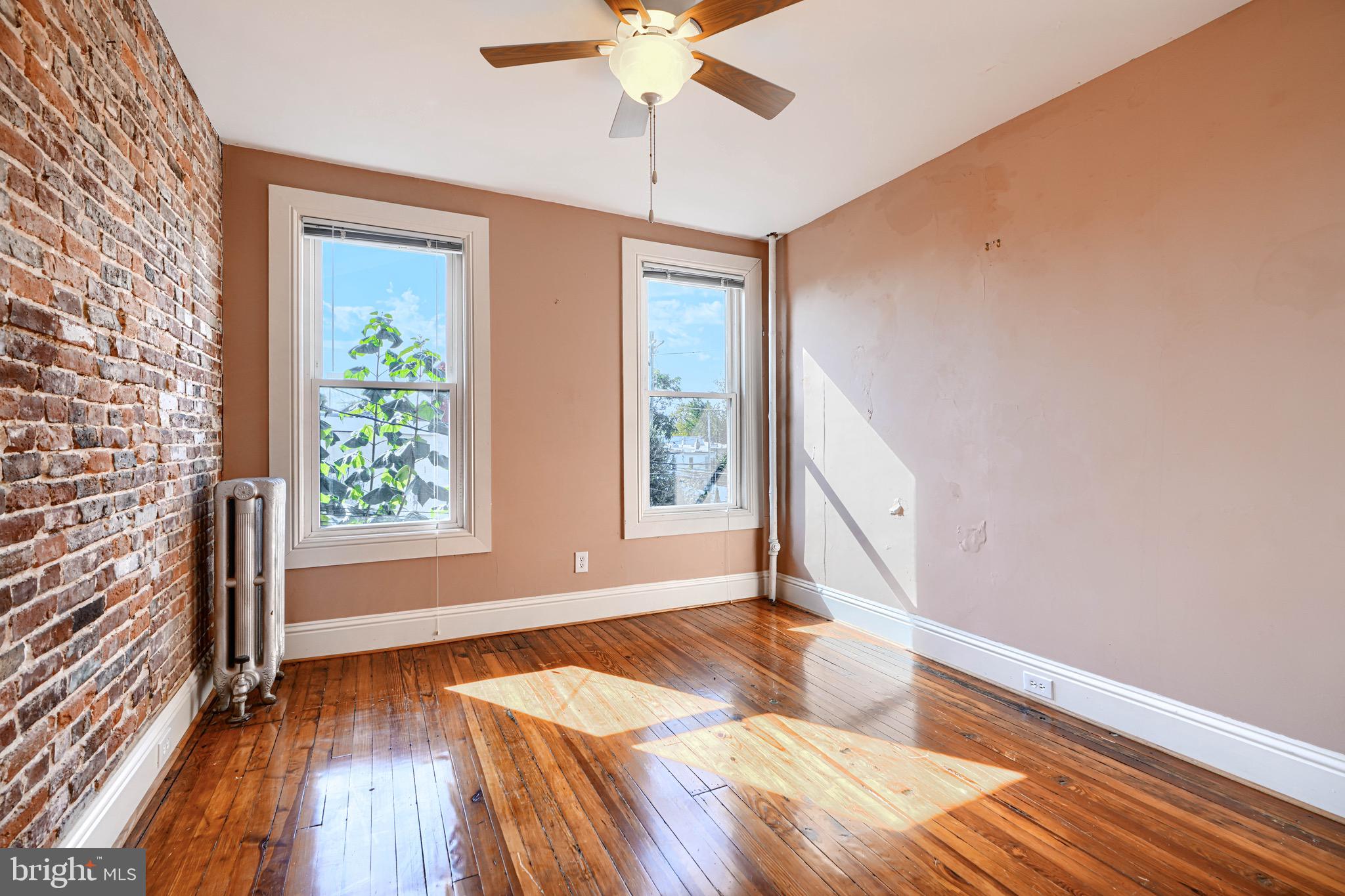 CHARLES VILLAGE - Residential