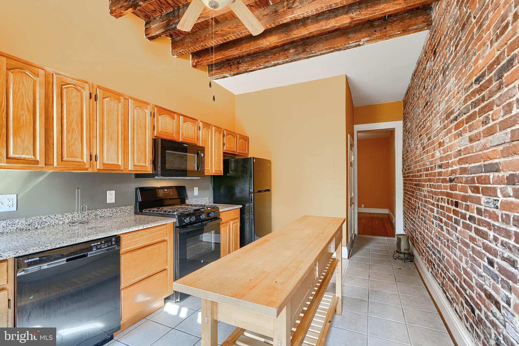 CHARLES VILLAGE - Residential