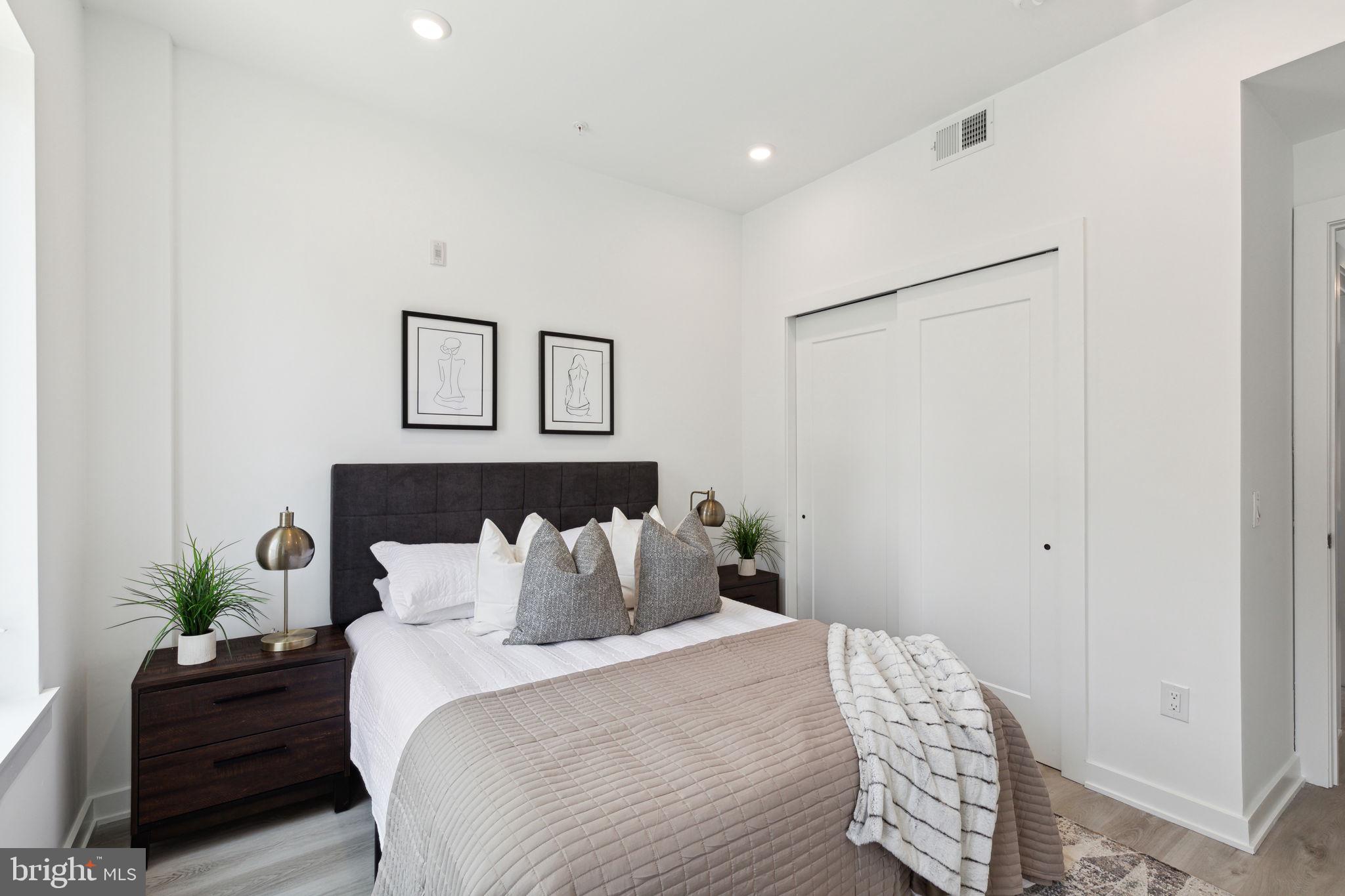 EAST KENSINGTON - Residential Lease