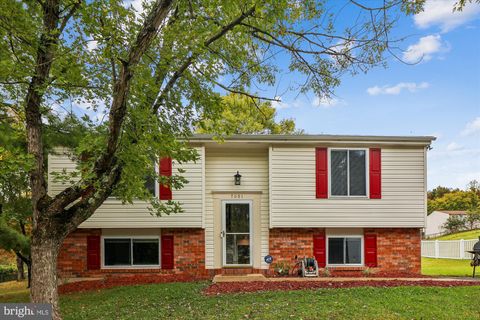 Homes For Sale - 7001 Killarney Street<br/> CLINTON, MD 20735