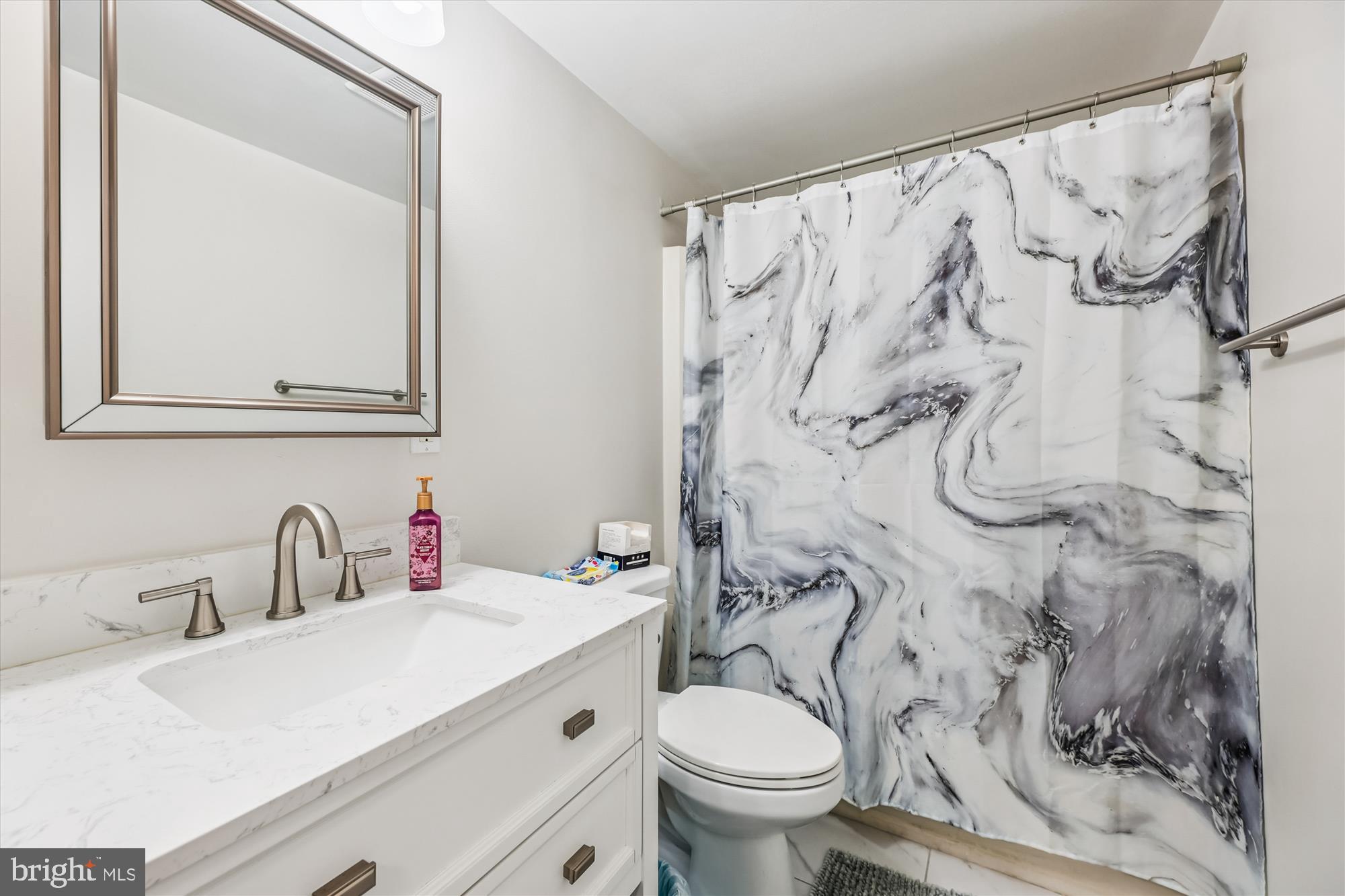 CONNEMARA HILLS - Residential