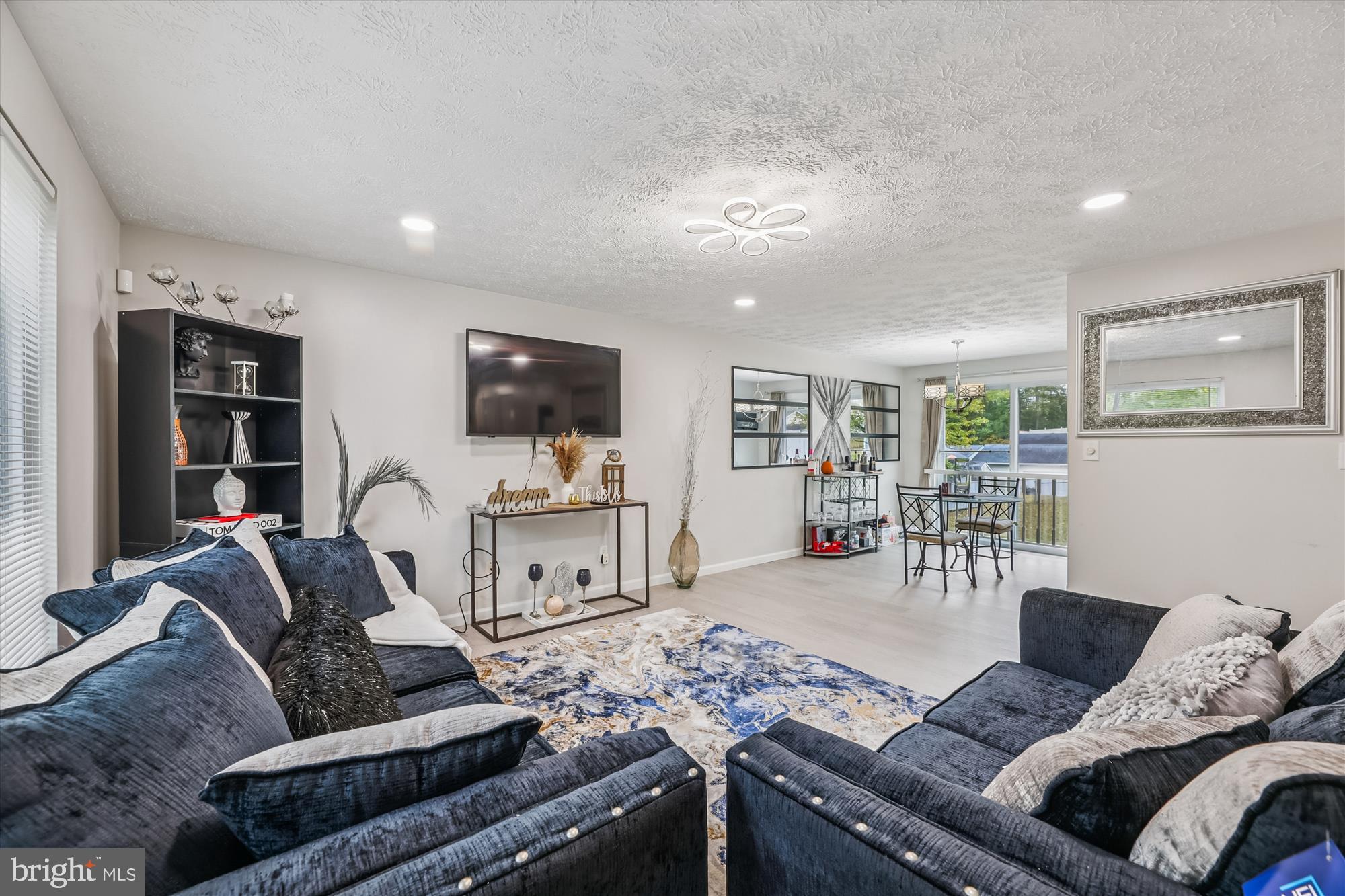 CONNEMARA HILLS - Residential