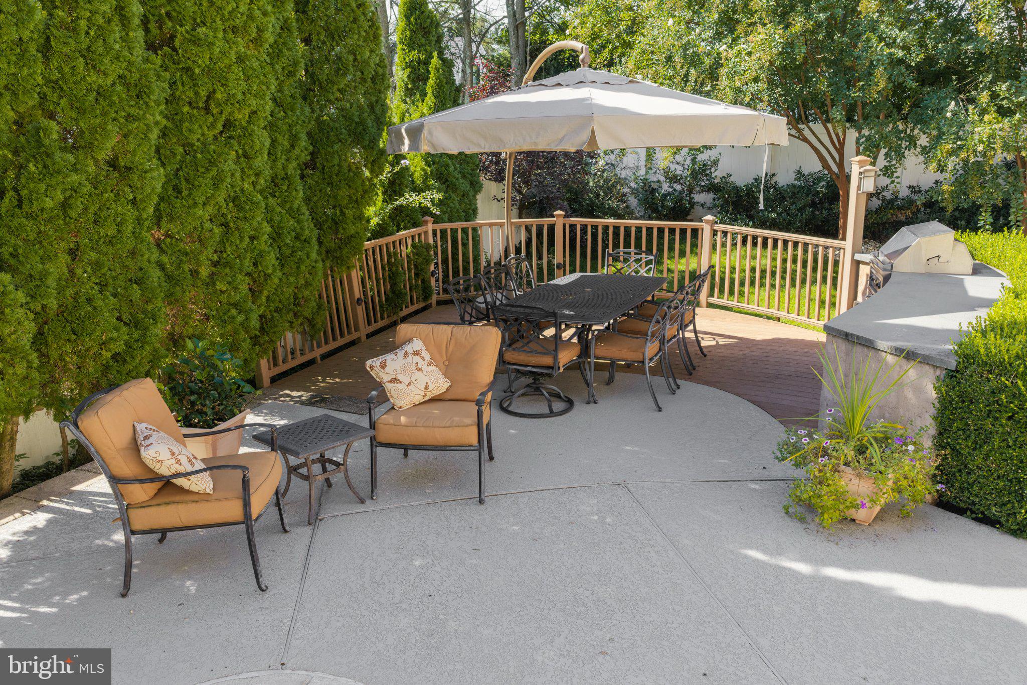 1228 BURNETT ROAD