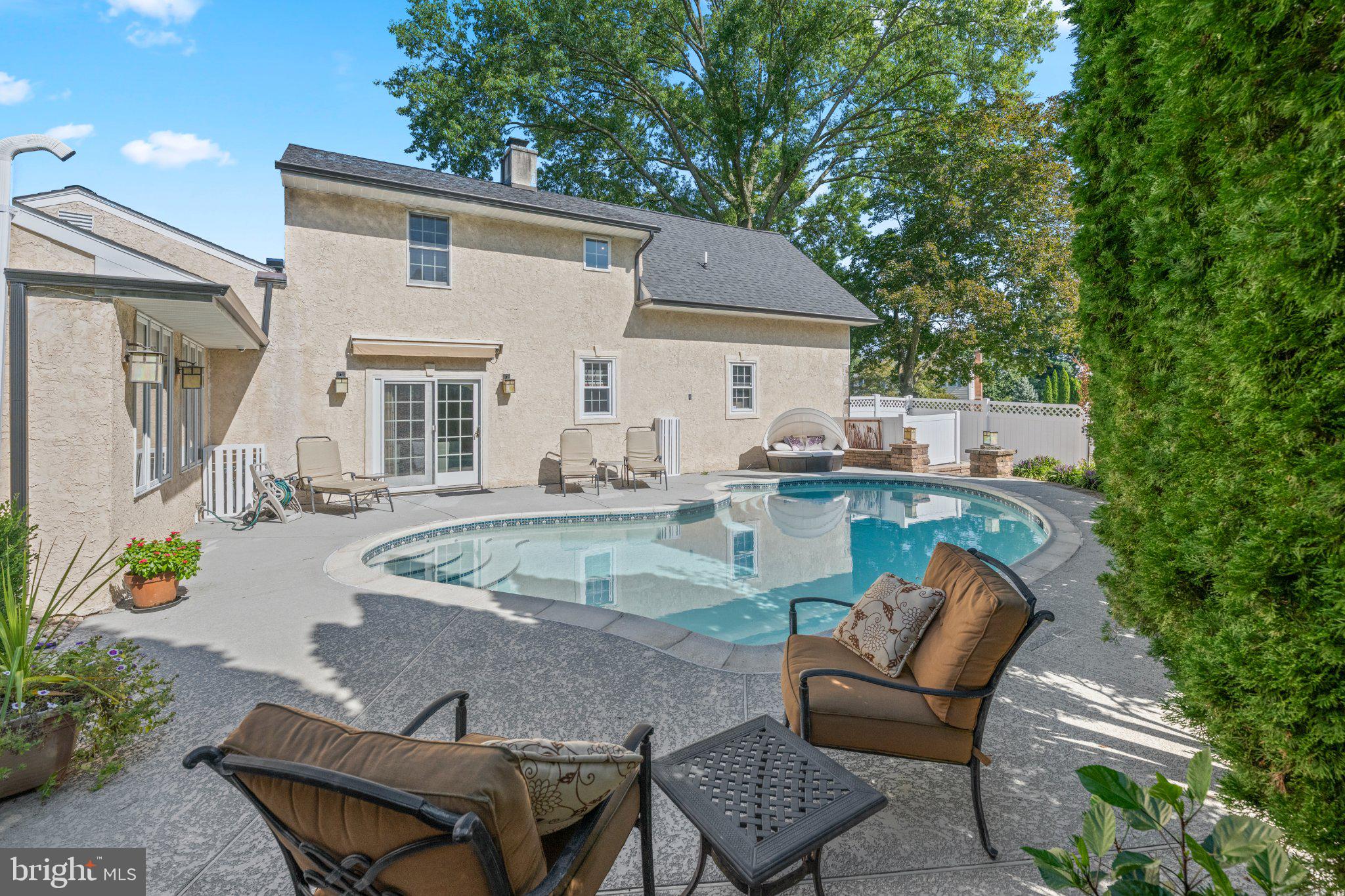 1228 BURNETT ROAD