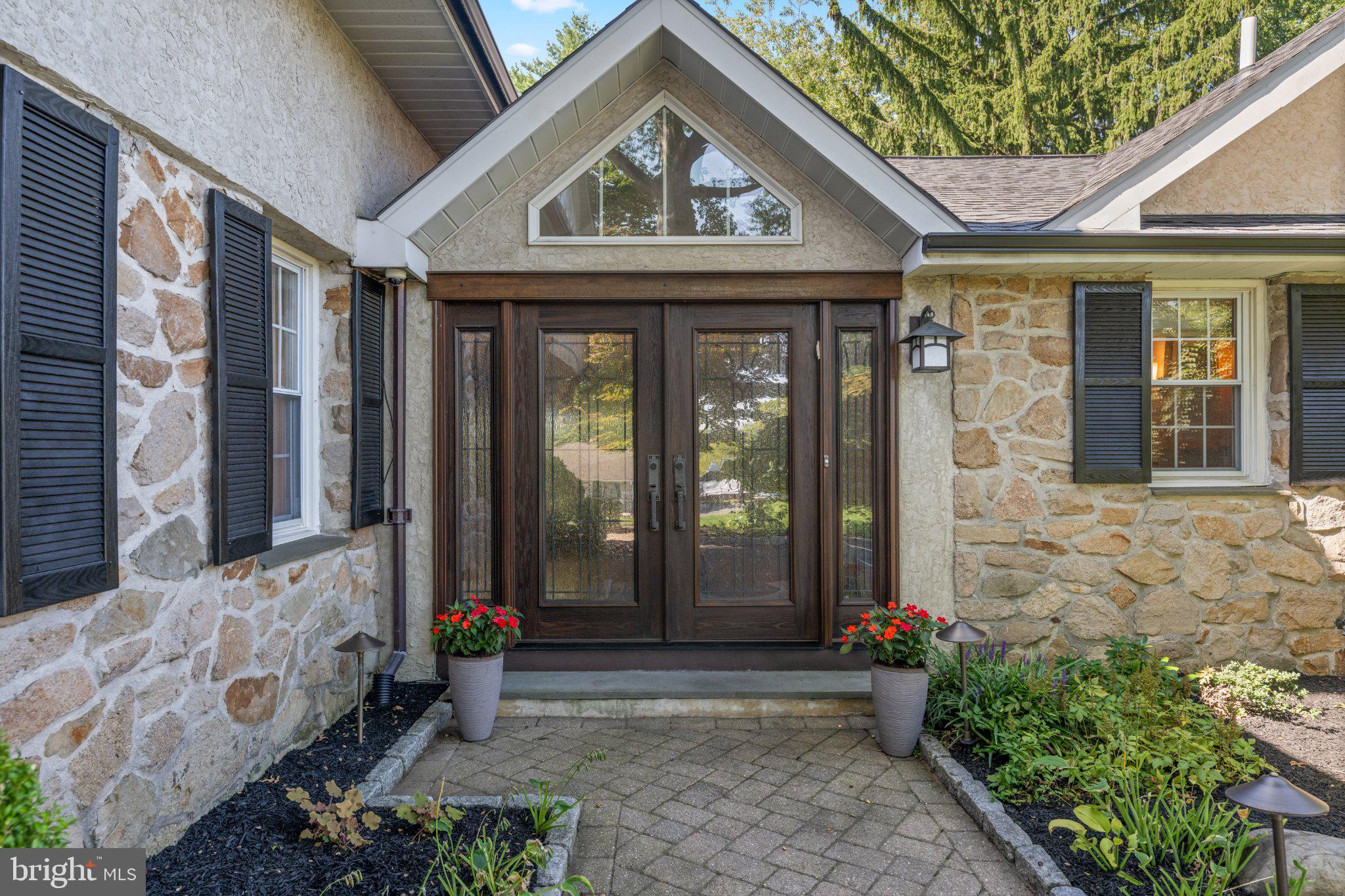1228 BURNETT ROAD