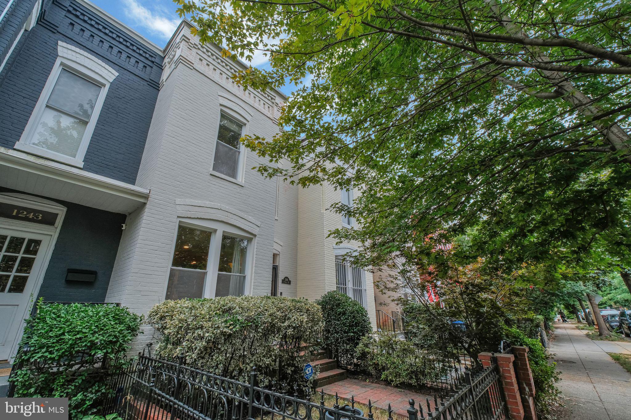 1241 I STREET NE