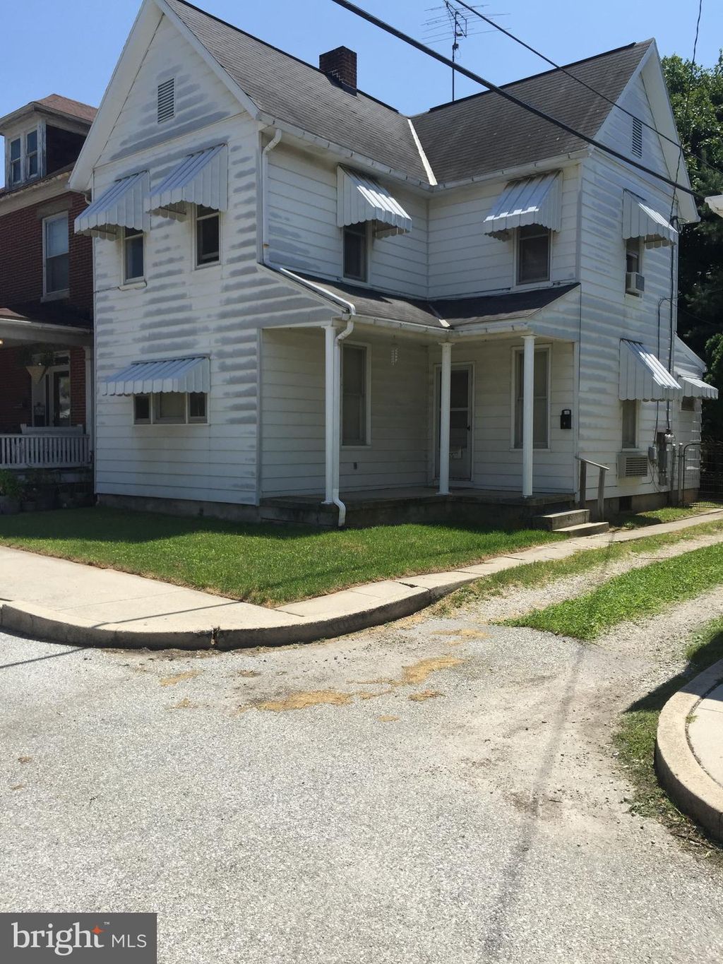 Photo of 213 Locust Street, HANOVER, PA 17331 (MLS # PAYK2093842)