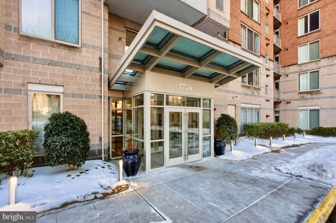 Condo For Sale - 2726 Gallows Road #510<br/> VIENNA, VA 22180