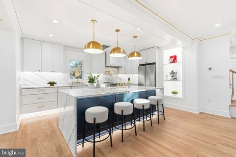 Homes For Sale - 6218 Suitland Road<br/> SUITLAND, MD 20746