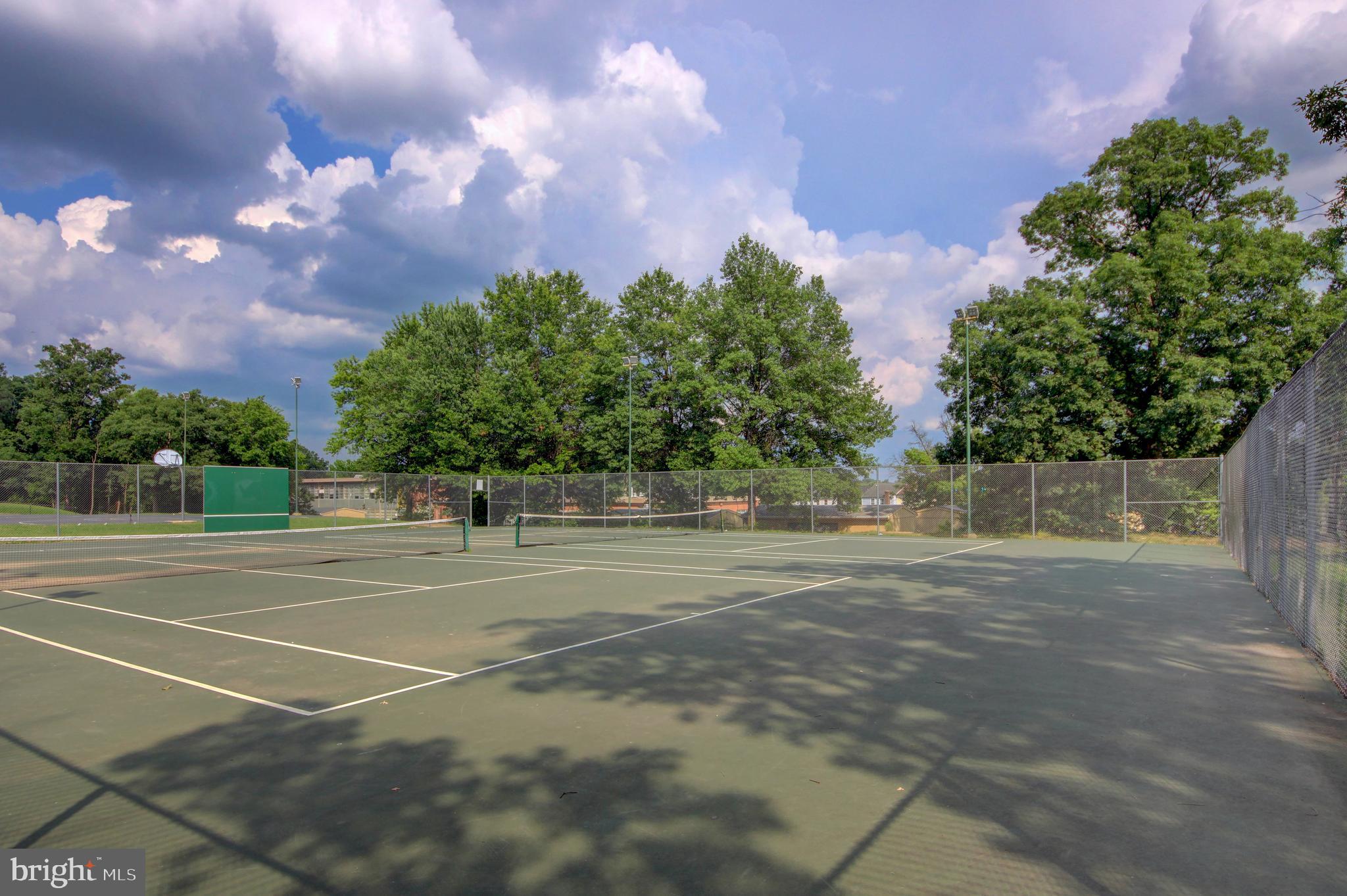 CALVERTON TOWNES - Residential