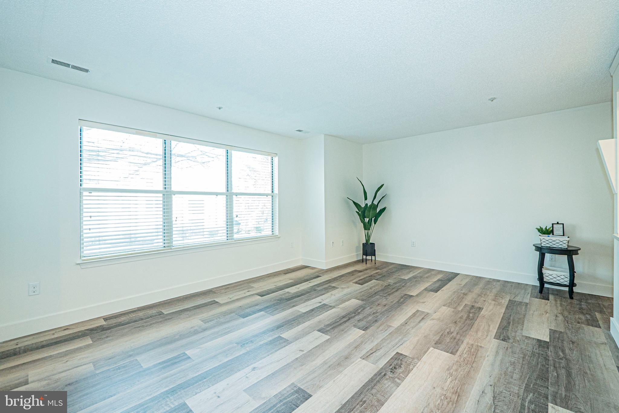 WINTERGATE AT LONGMEAD CROSSING - Residential