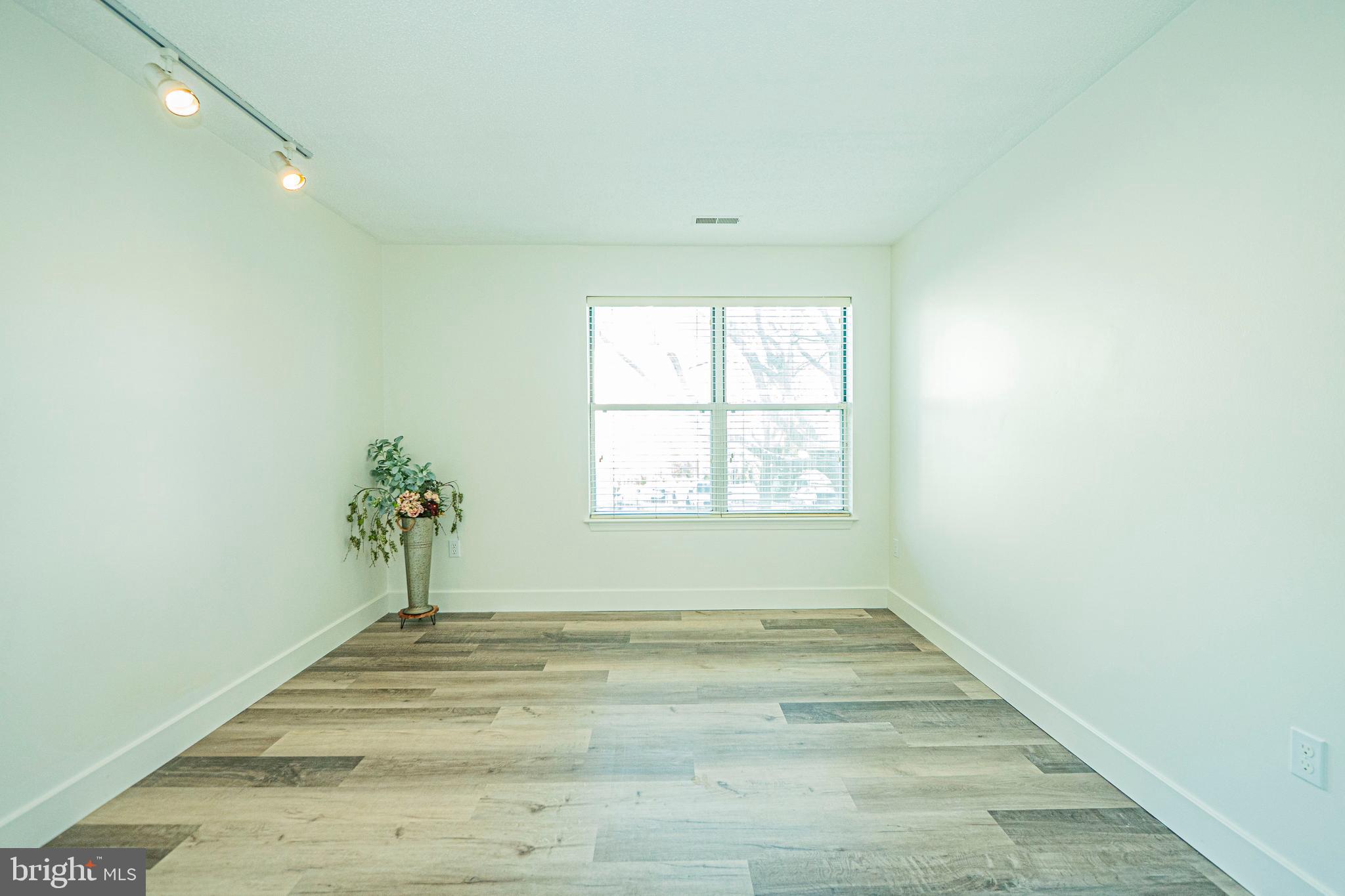 WINTERGATE AT LONGMEAD CROSSING - Residential