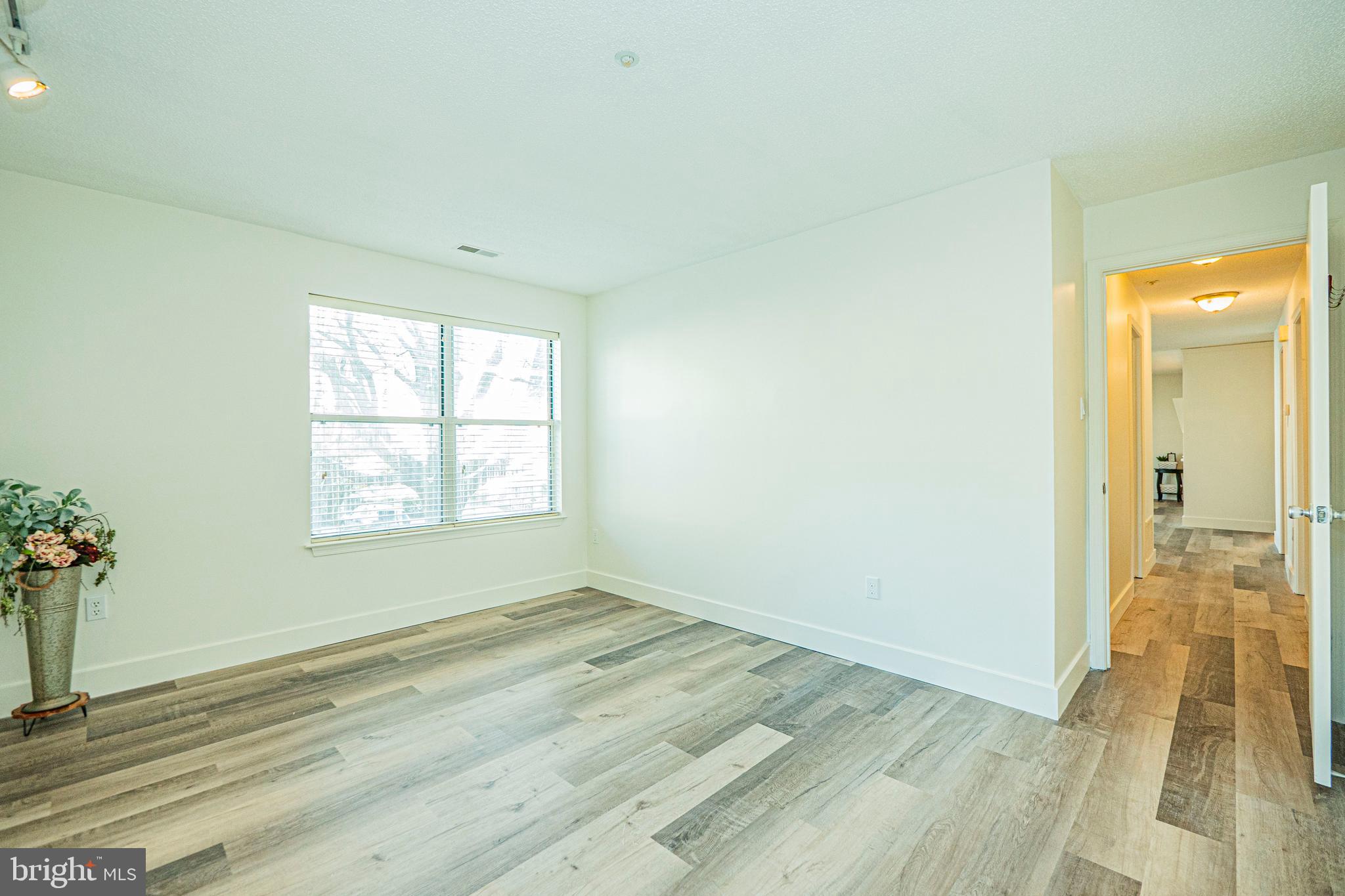 WINTERGATE AT LONGMEAD CROSSING - Residential