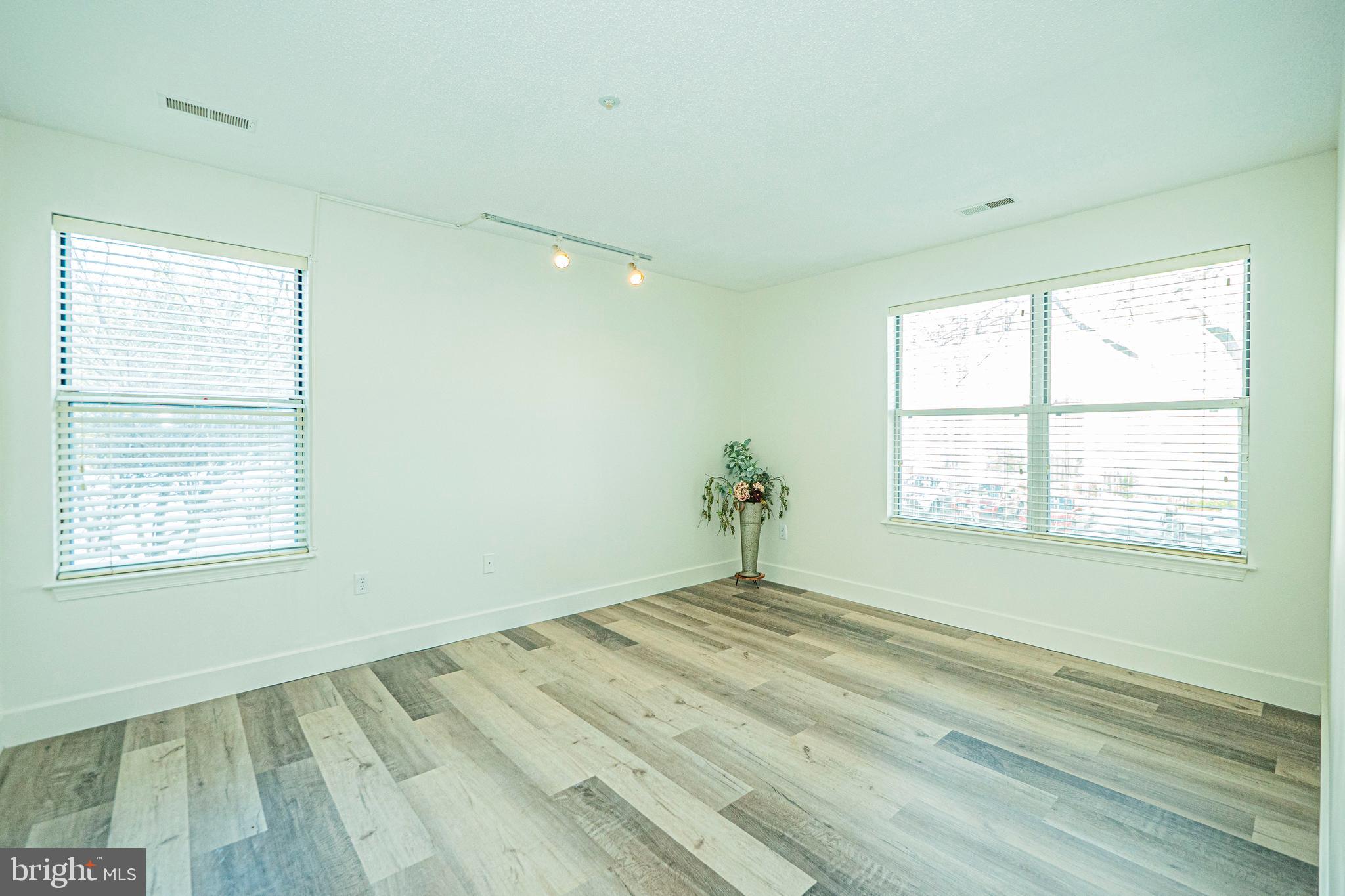 WINTERGATE AT LONGMEAD CROSSING - Residential