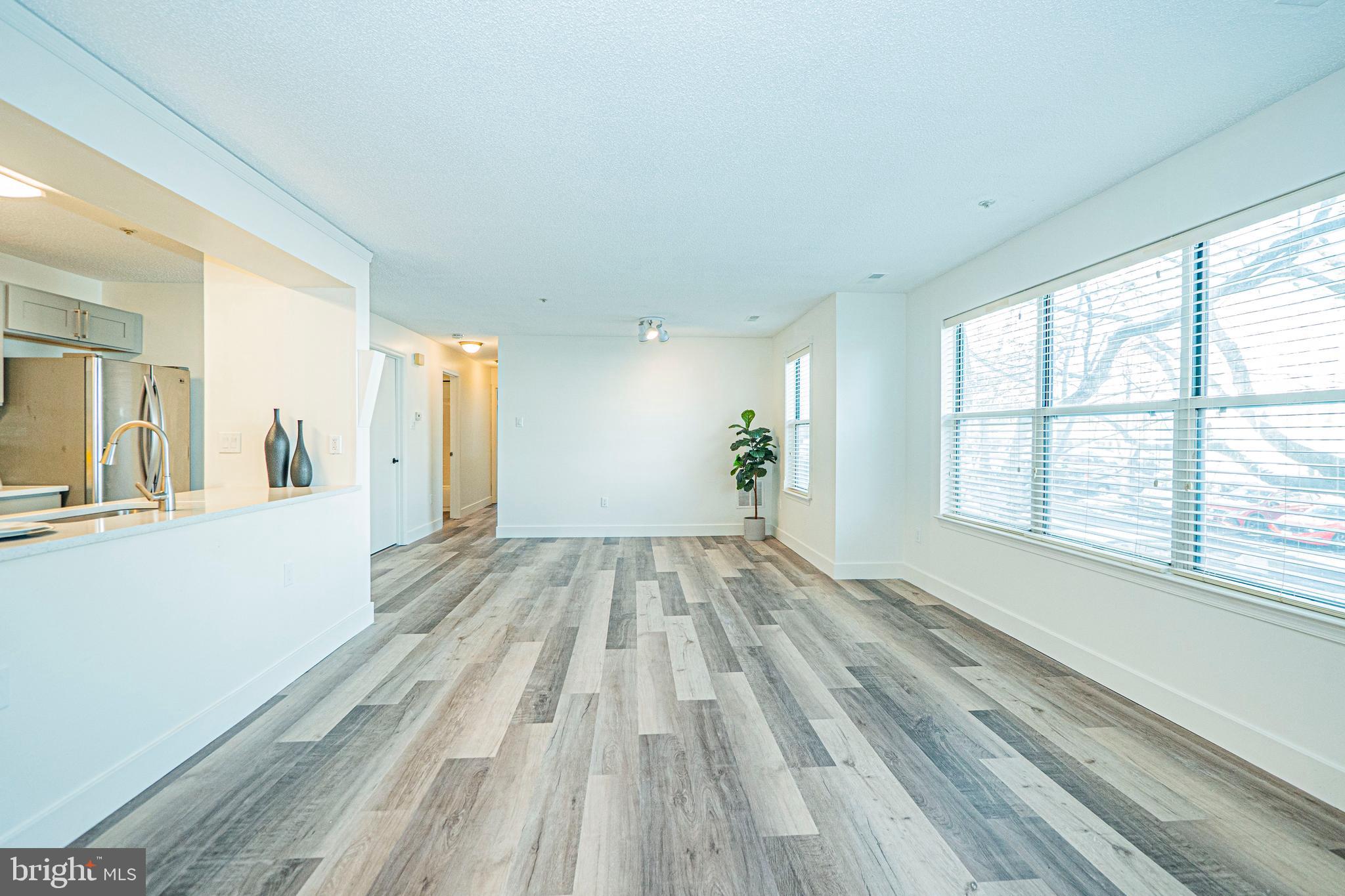 2600 CAMELBACK LANE 6