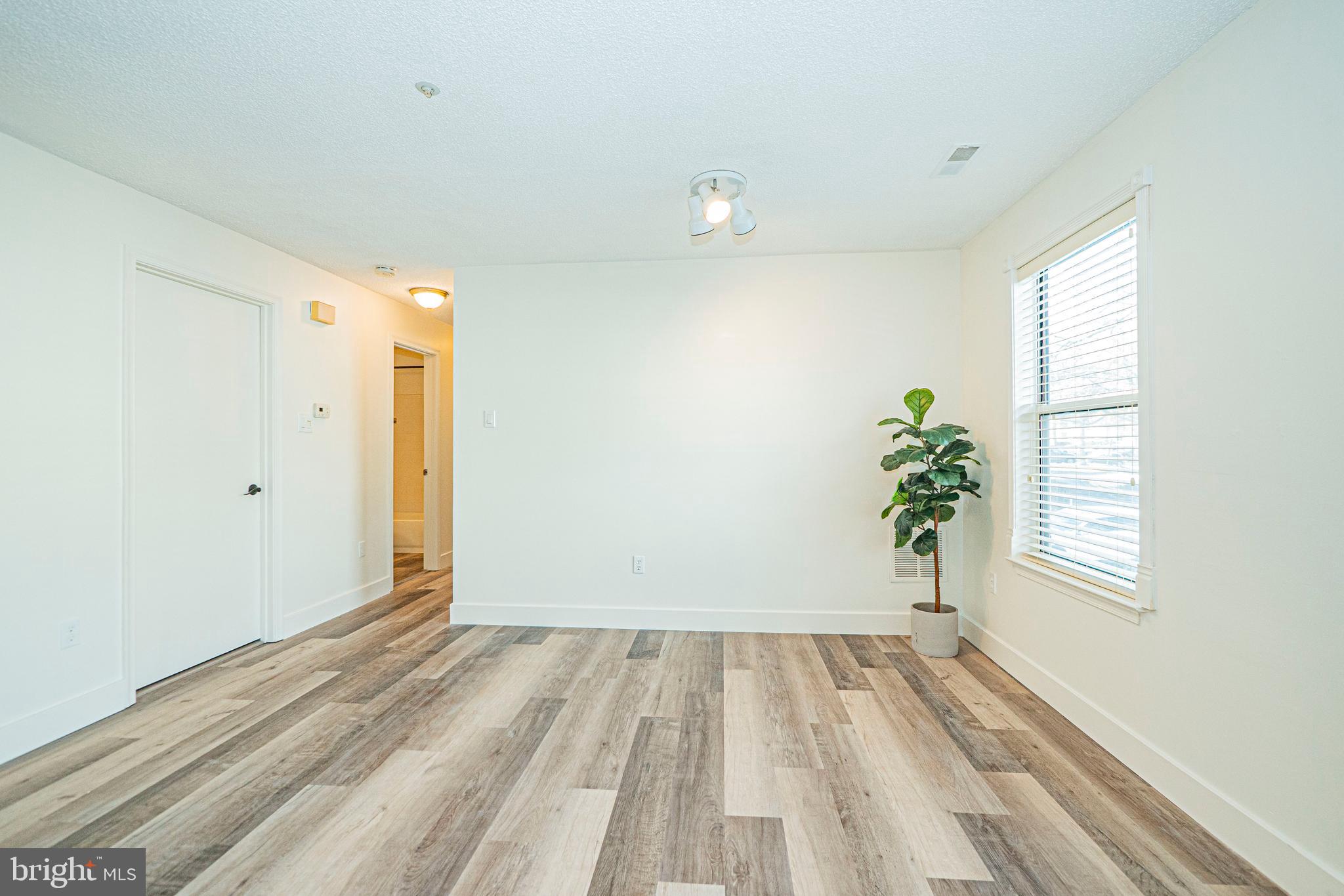 WINTERGATE AT LONGMEAD CROSSING - Residential