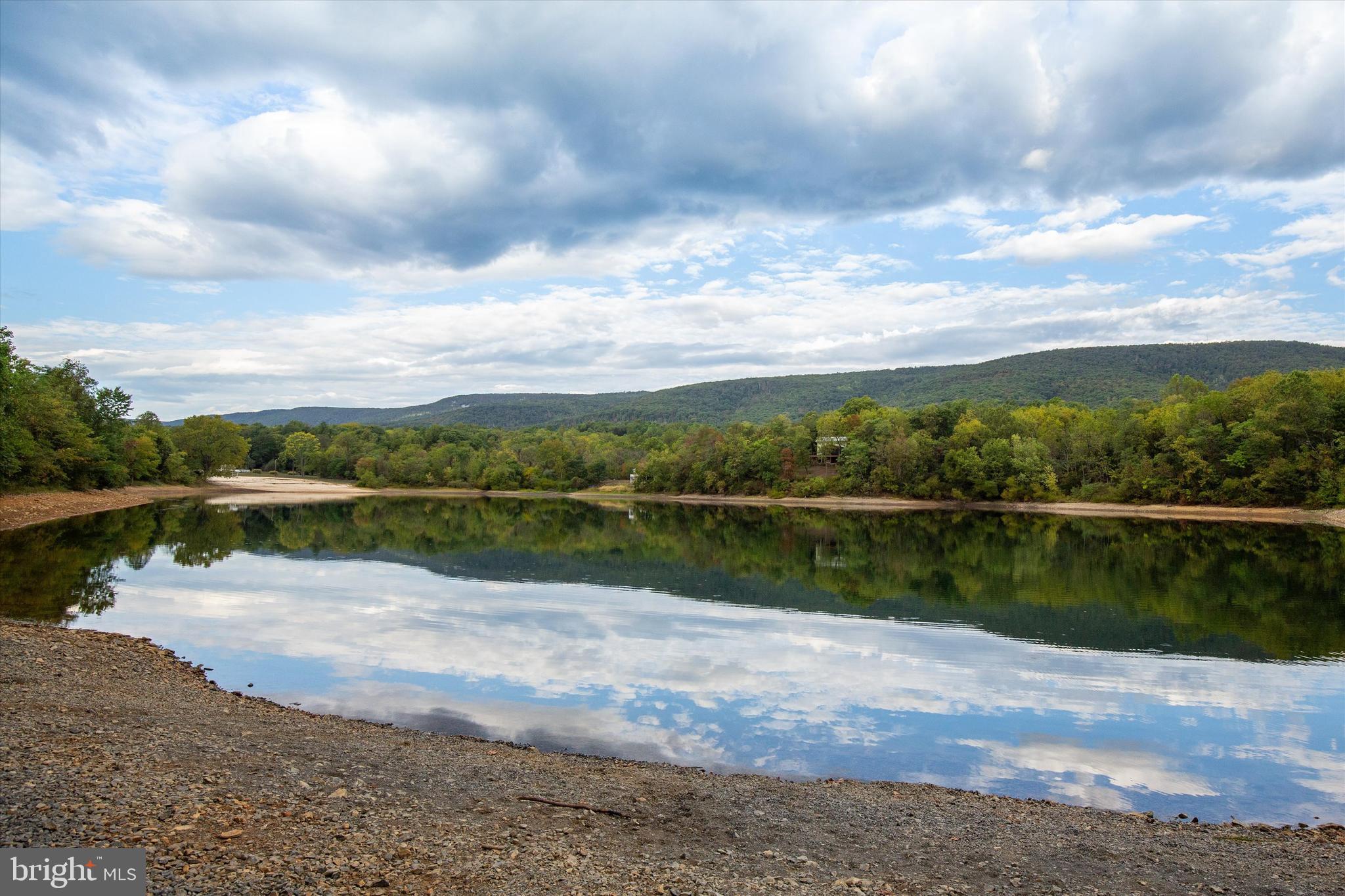 SHAWNEELAND - Residential