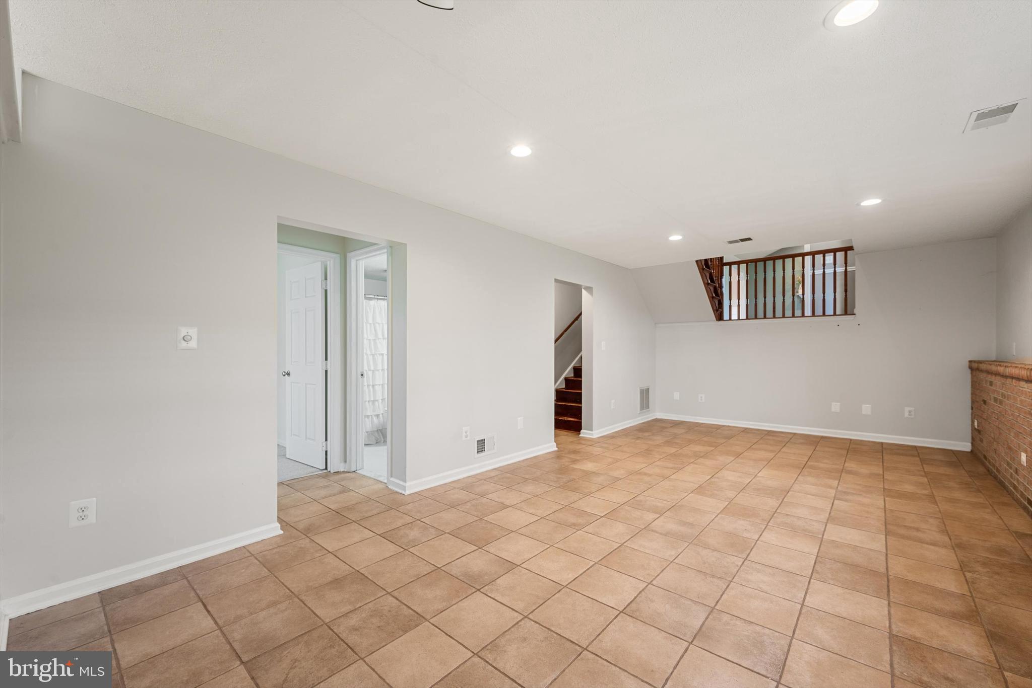 SHAWNEELAND - Residential