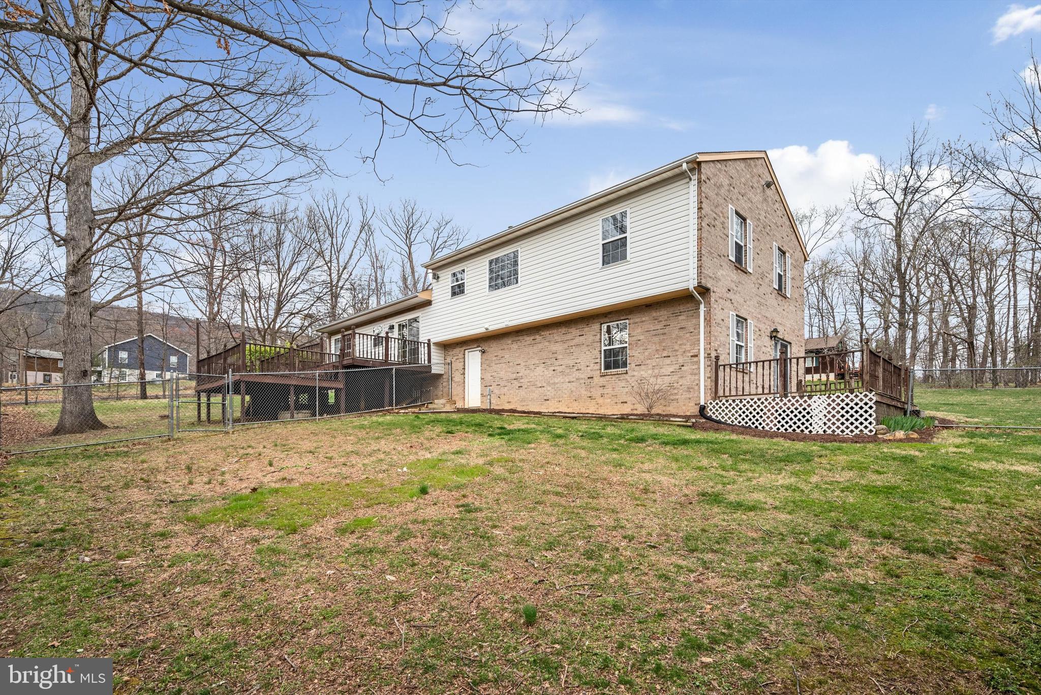 SHAWNEELAND - Residential