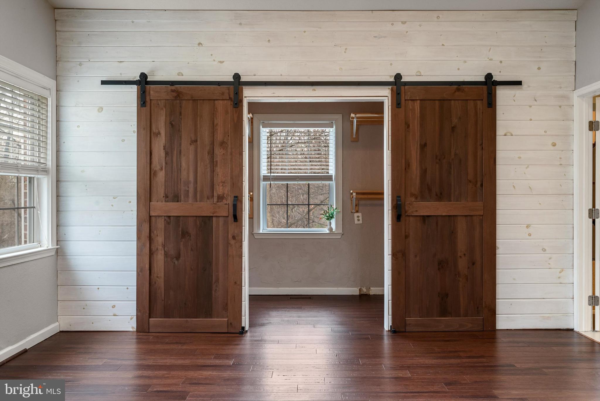 SHAWNEELAND - Residential