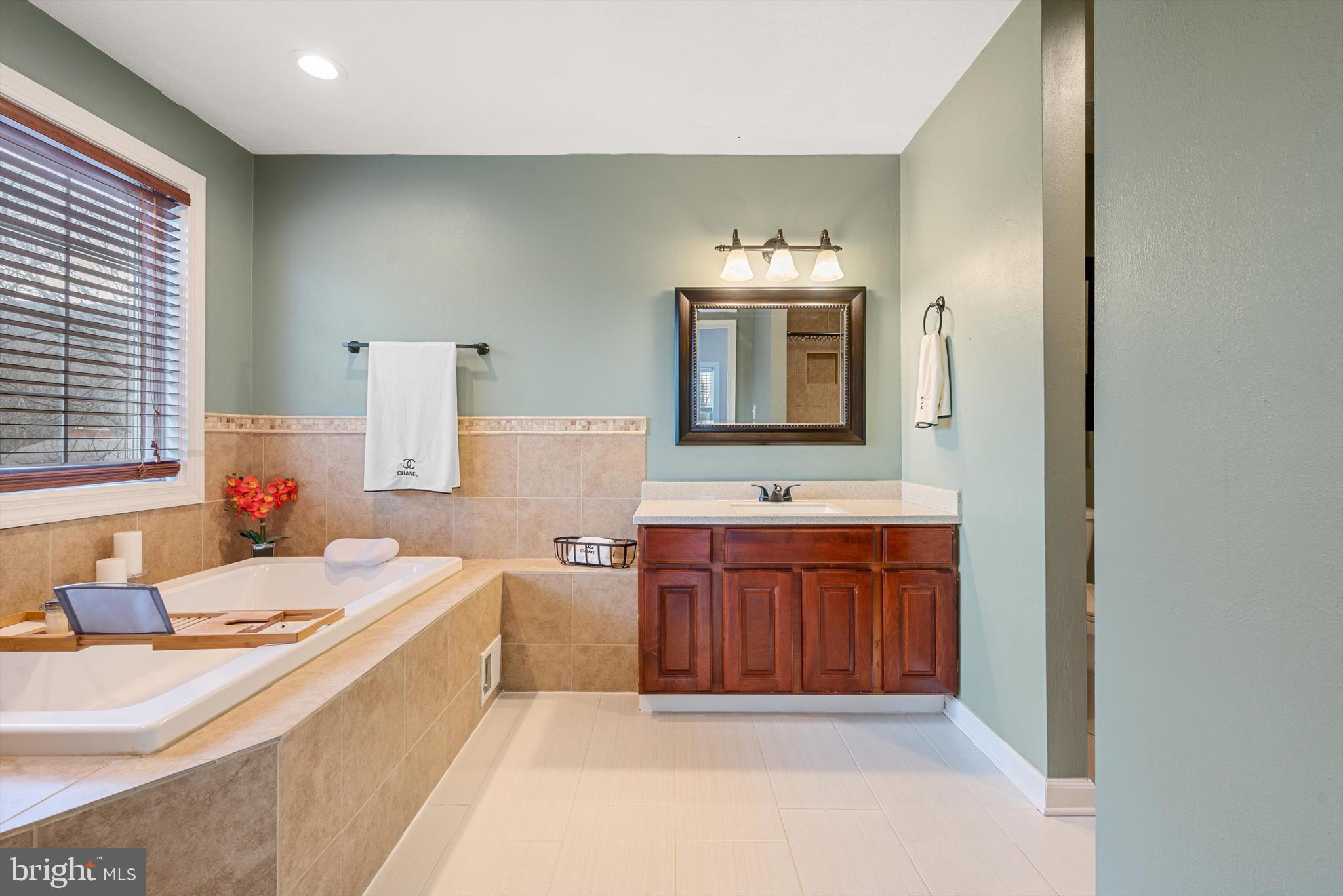 SHAWNEELAND - Residential