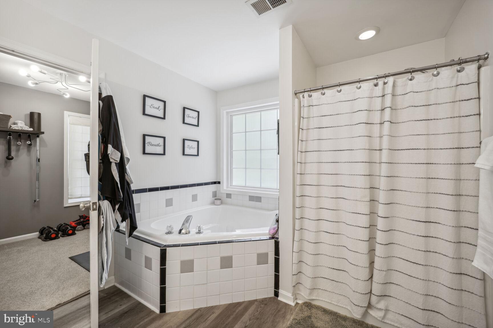 CARTAGENA HIGHLANDS - Residential