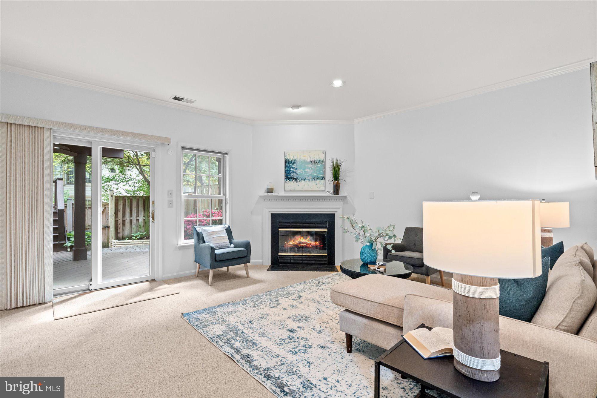 QUAKER HILL - Residential