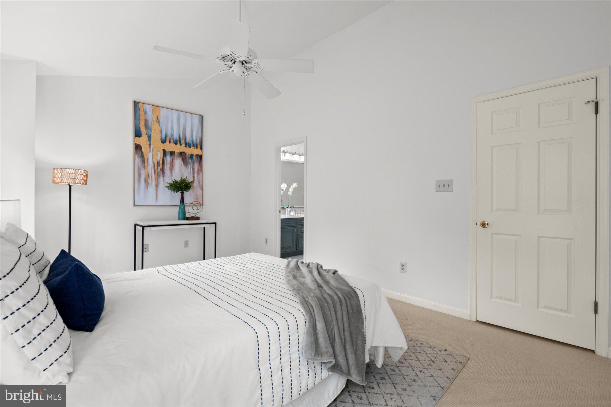 QUAKER HILL - Residential